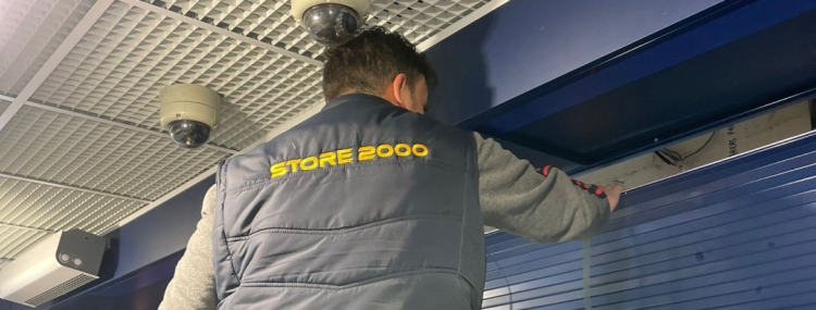 Nous sommes prêts à se déplacer pour réparer vos stores et volets.