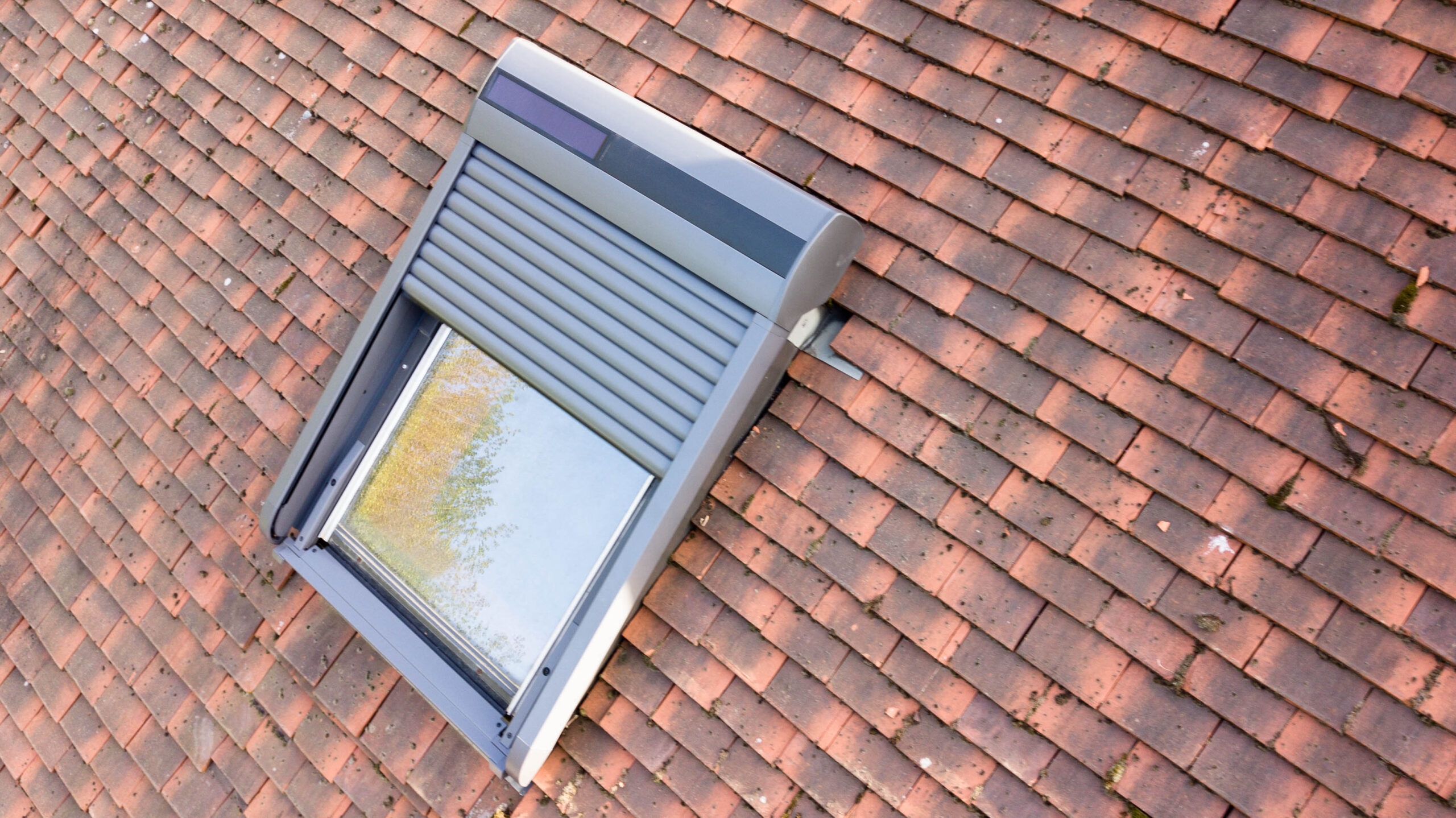 Panne volet roulant solaire velux : Que faire ?