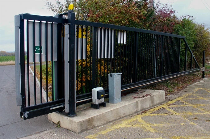 Les conditions à respecter pour motoriser un portail en aluminium 