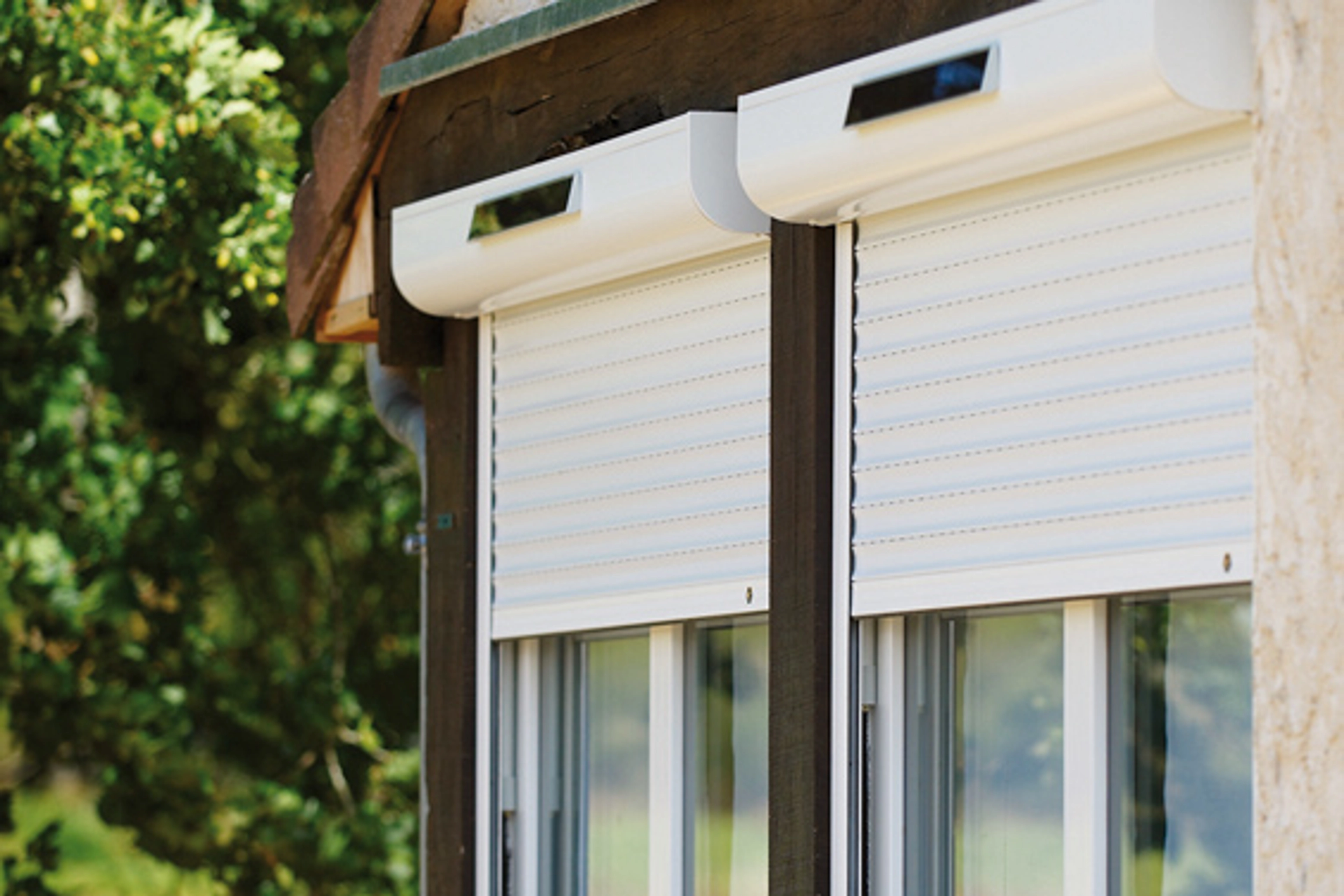Avantages et inconvénients des volets roulants solaires
