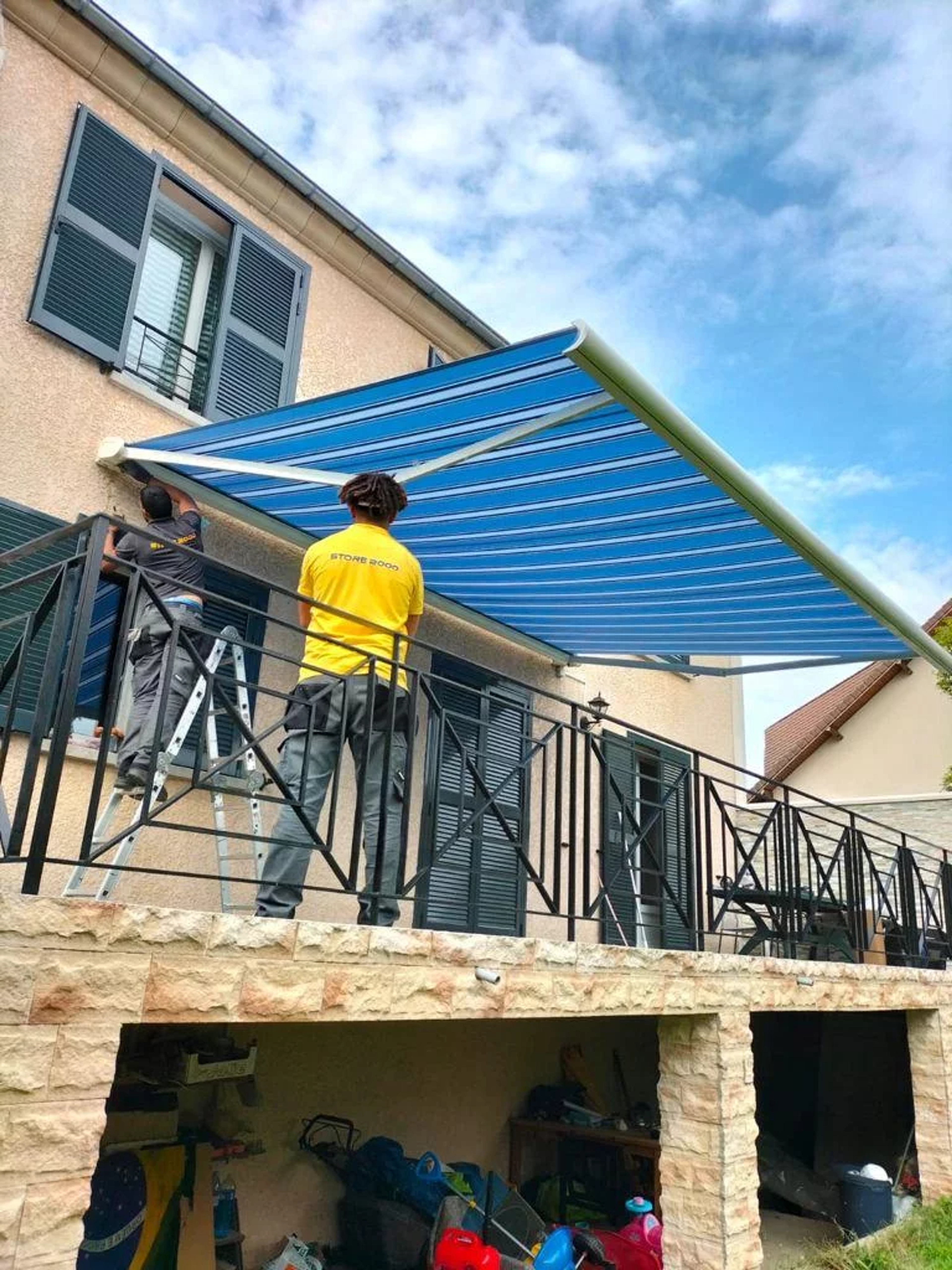 Store banne ne se ferme pas entièrement : quelles solutions ?