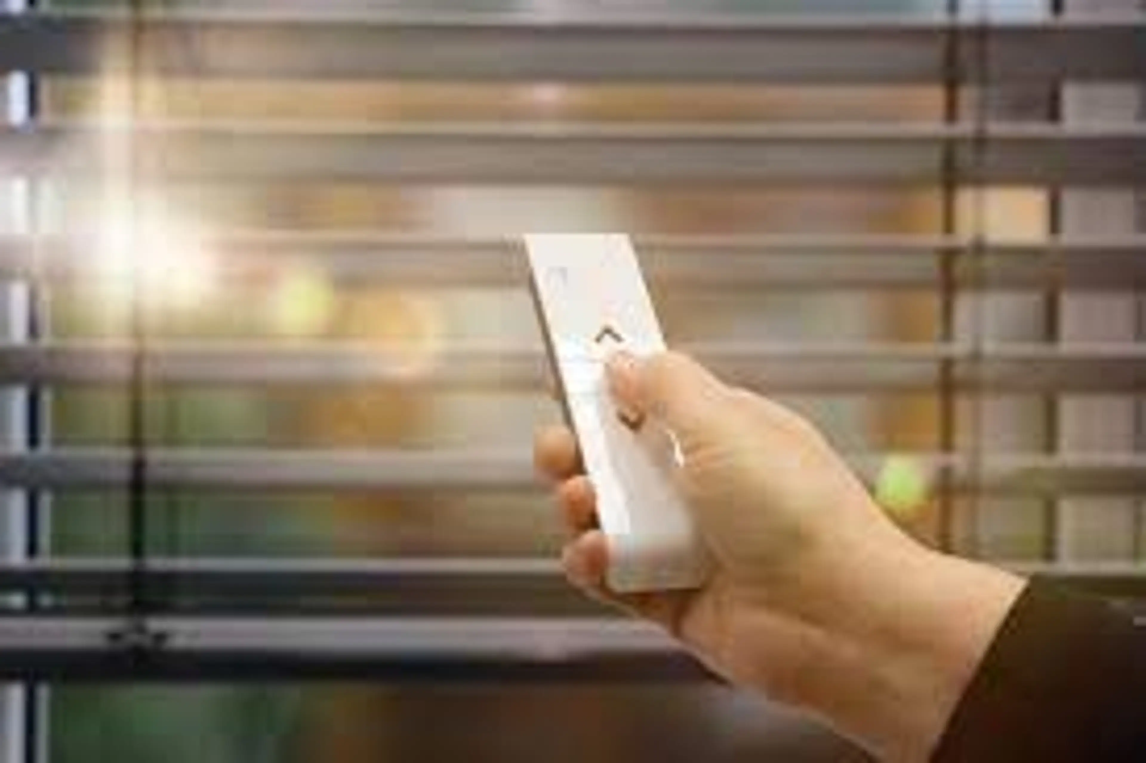 Comment contrôler sa consommation électrique avec un volet roulant métallique ?