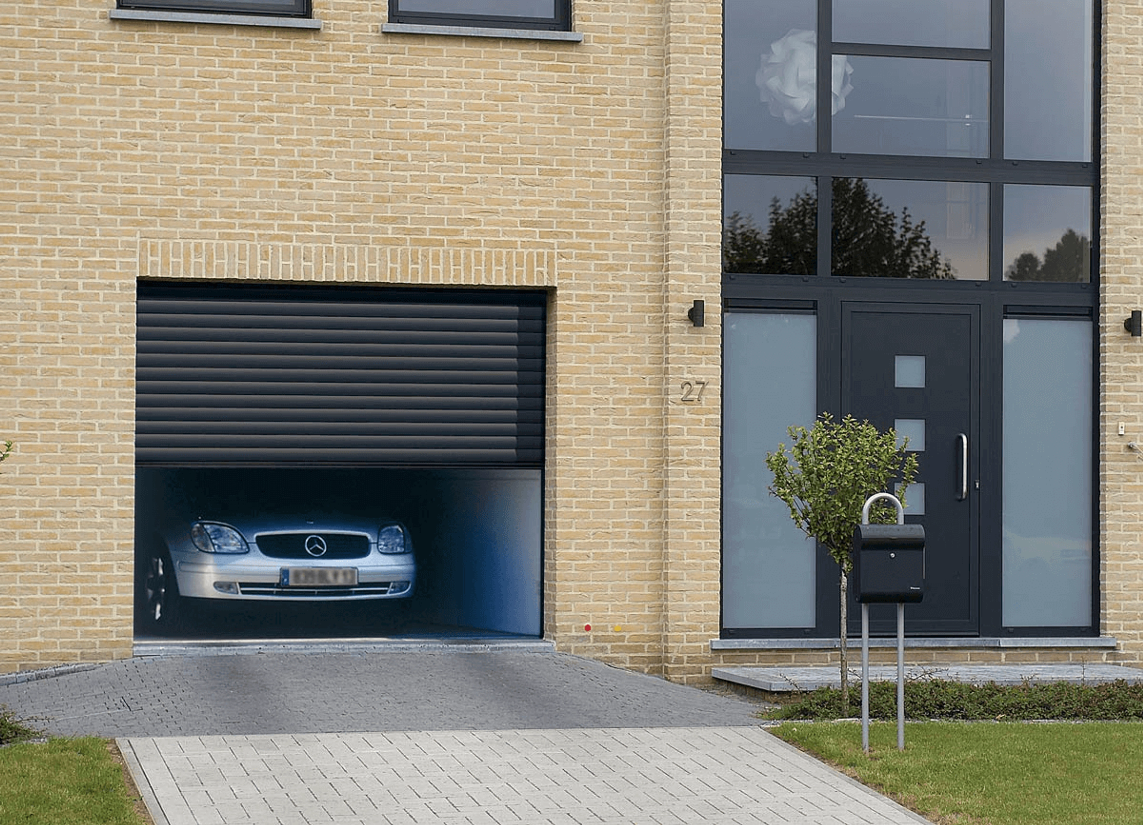 Problème porte de garage enroulable Somfy : que faire ?