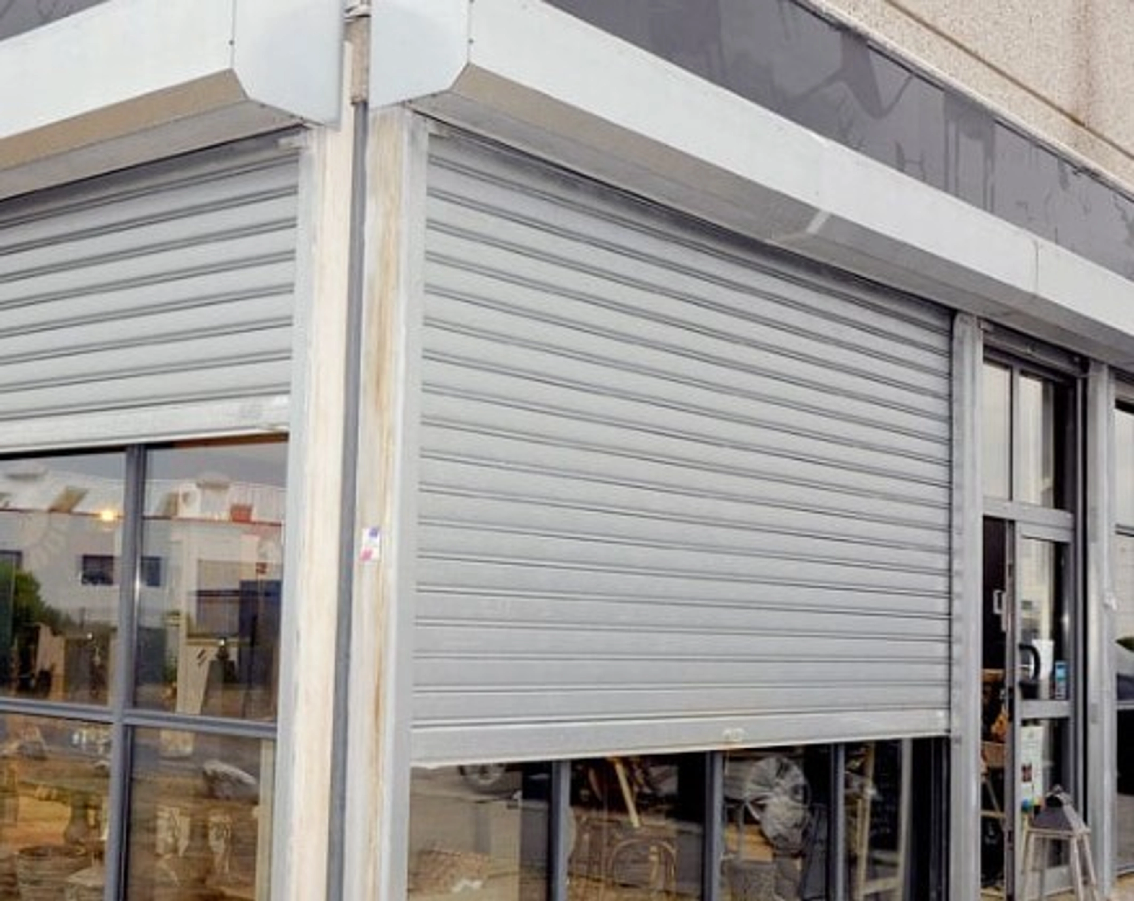 Comment graisser un rideau métallique correctement sans provoquer de panne ?