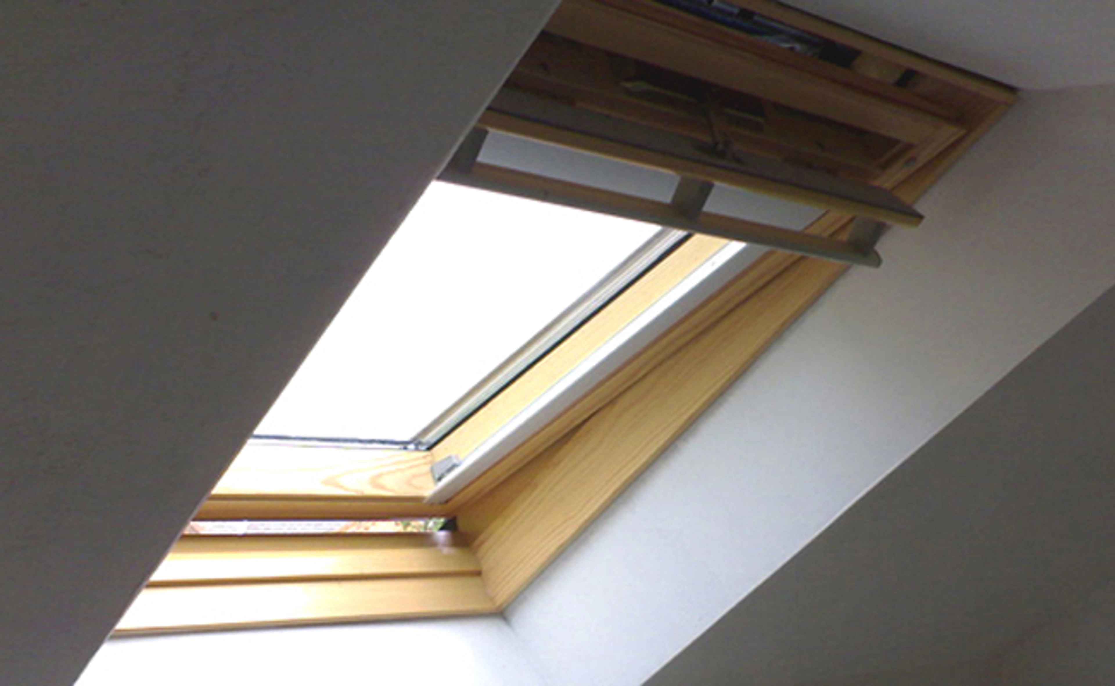 Comment brancher un velux avec volet roulant ?