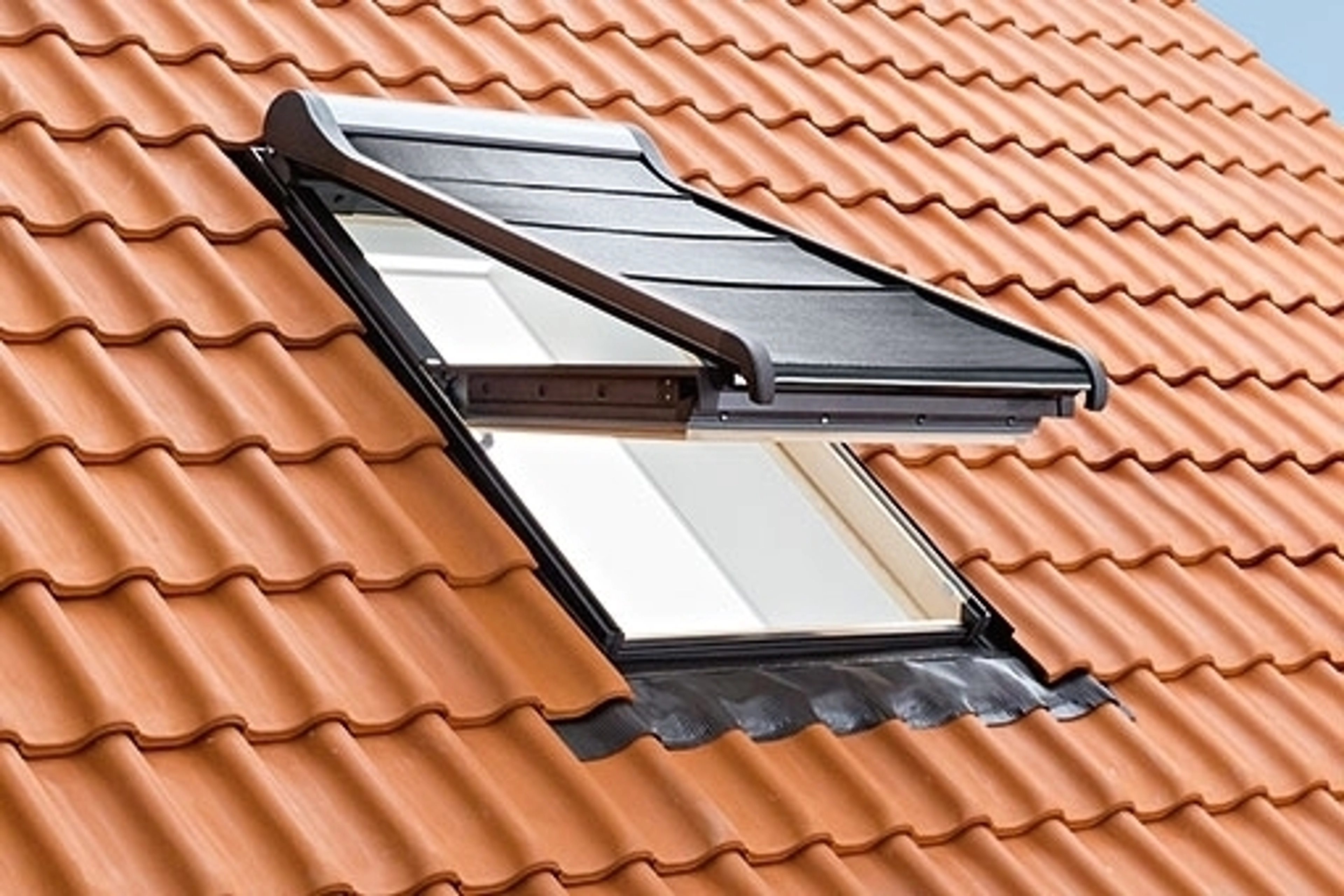 Comment nettoyer un Velux en hauteur ?