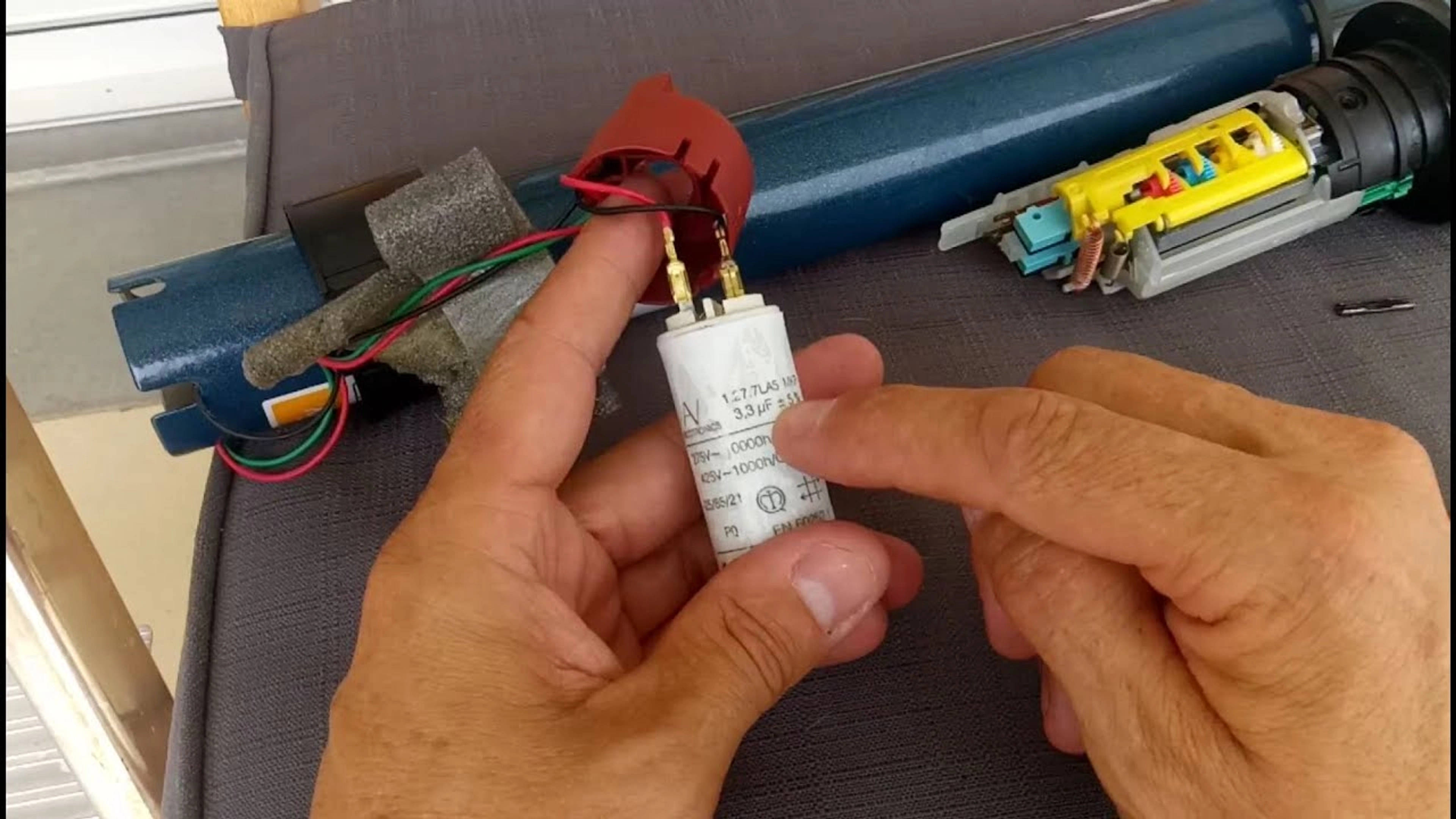 Comment remplacer le condensateur du volet roulant bubendorff ?