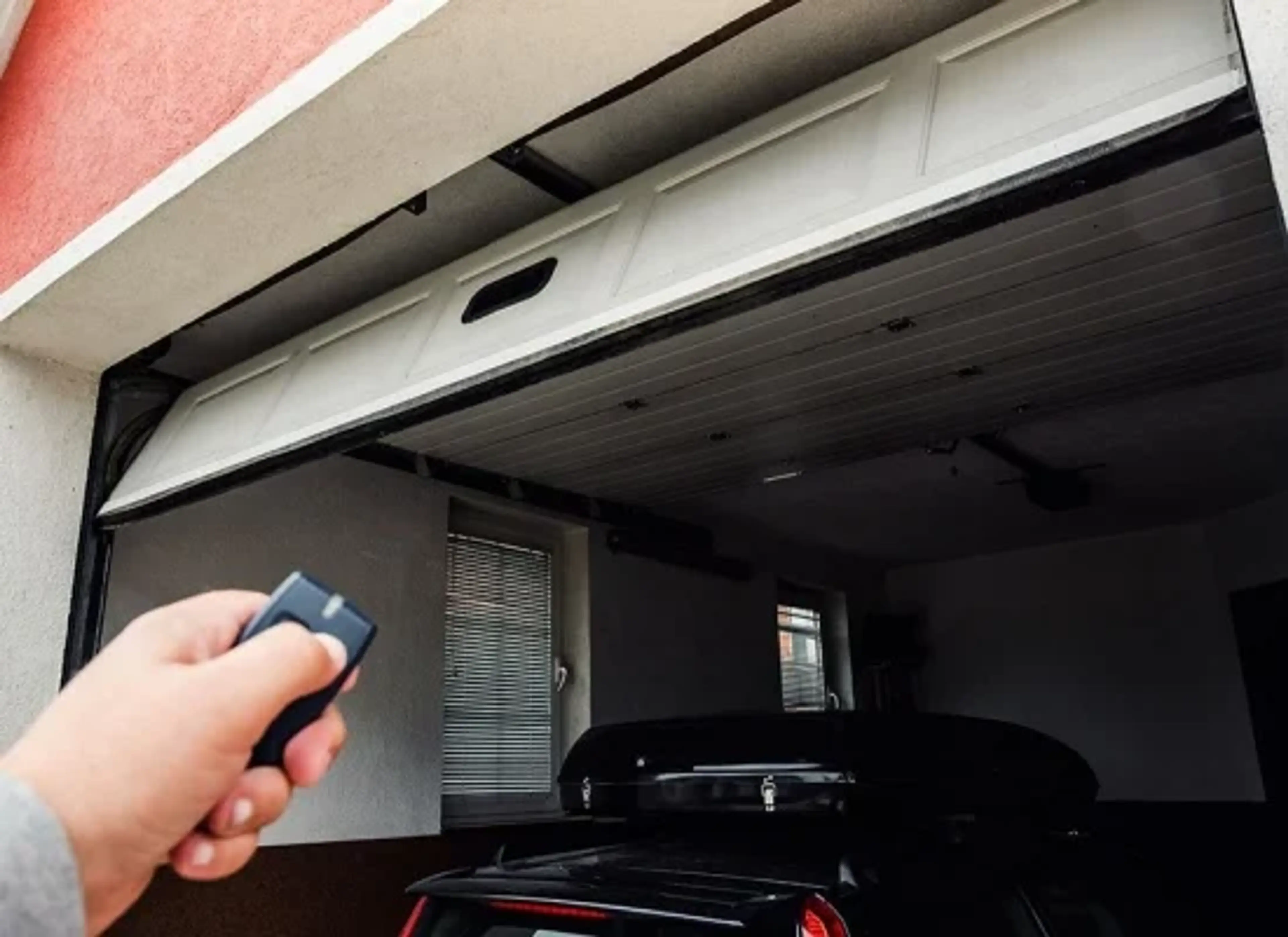 Comment ouvrir une porte de garage de l’extérieur ?