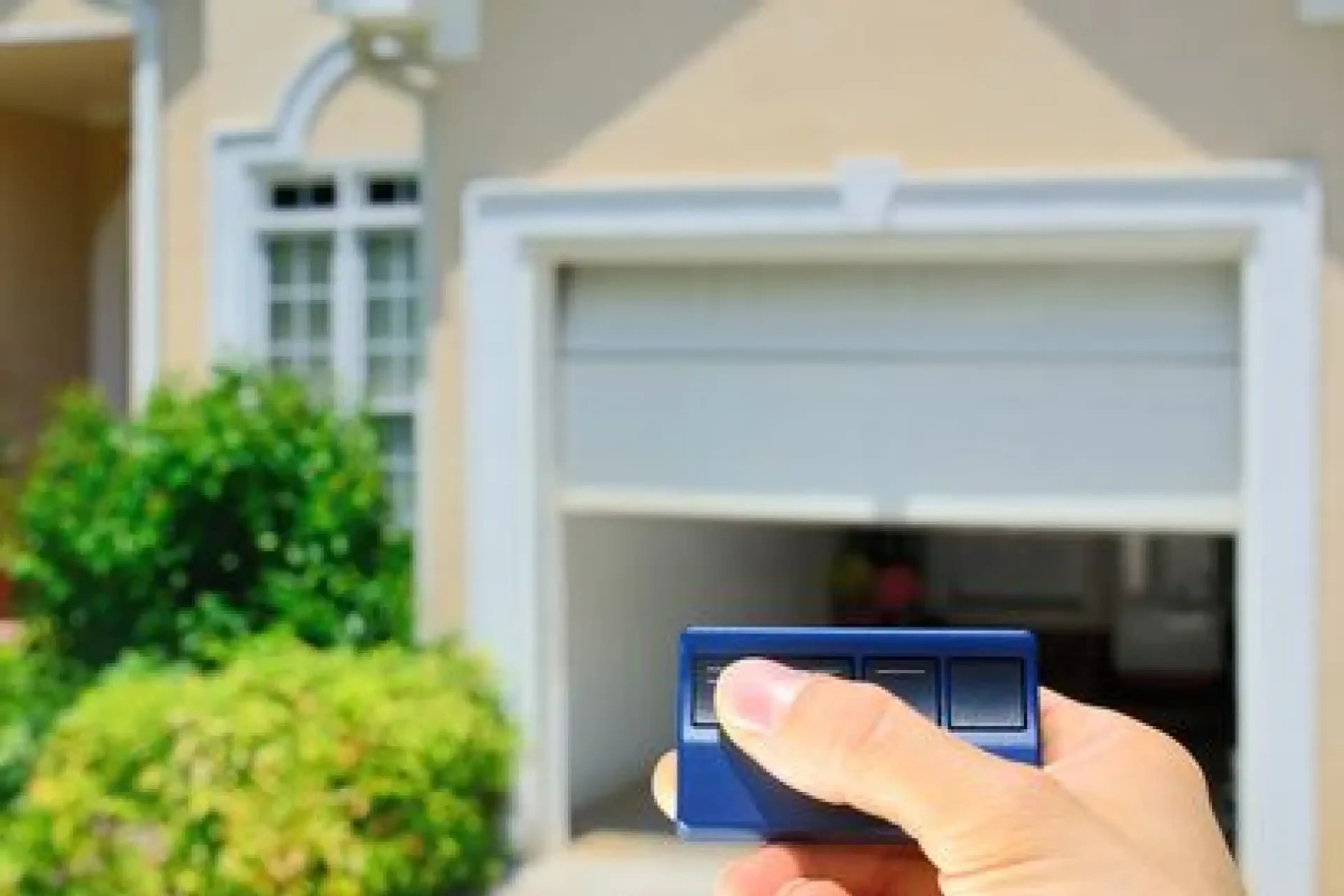 Comment remplacer une télécommande de porte de garage ?