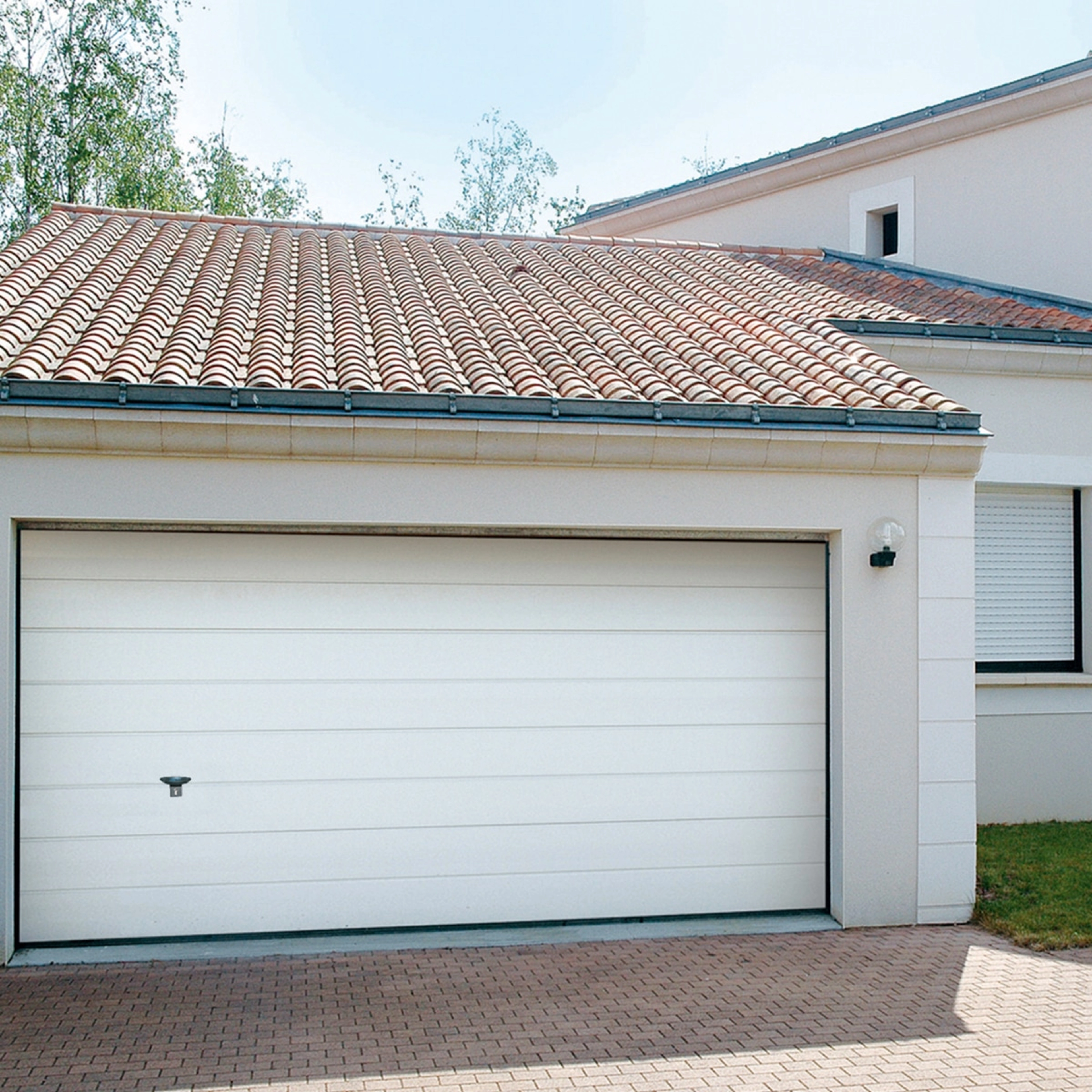 Comment rembrayer une porte de garage ?
