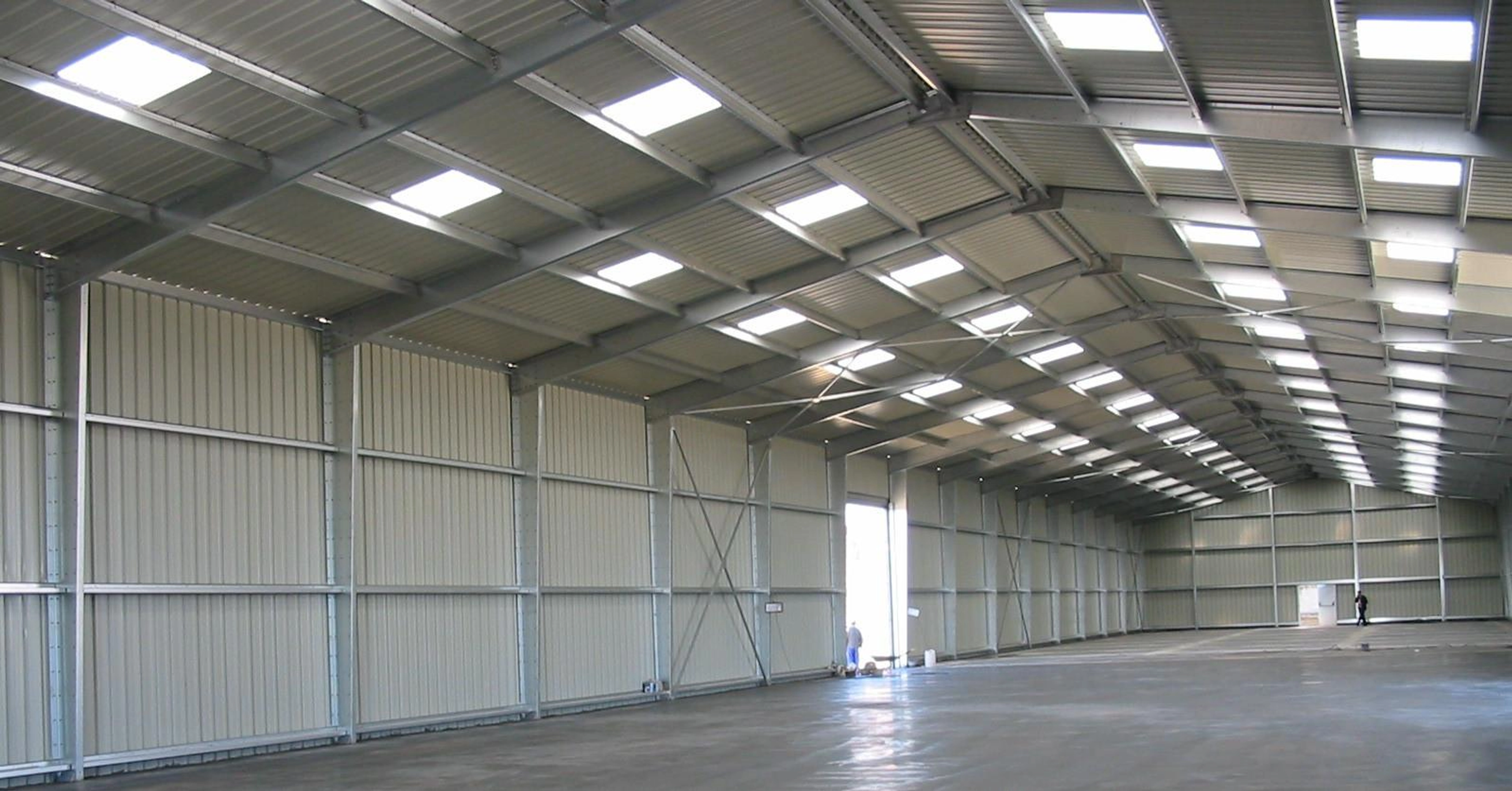 Faut-il un permis de construire pour un hangar ouvert ?