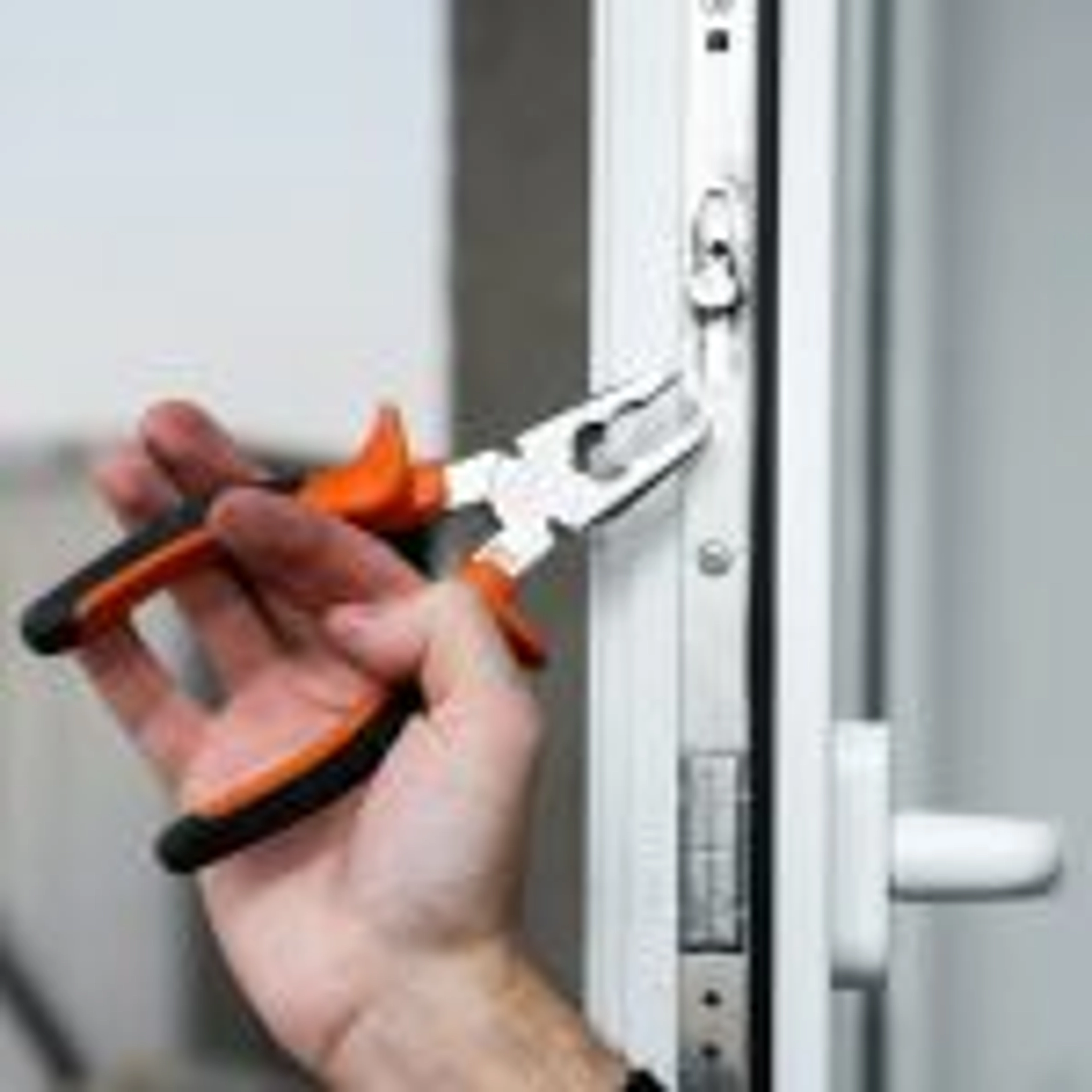 Réglage fenêtre PVC qui ferme mal