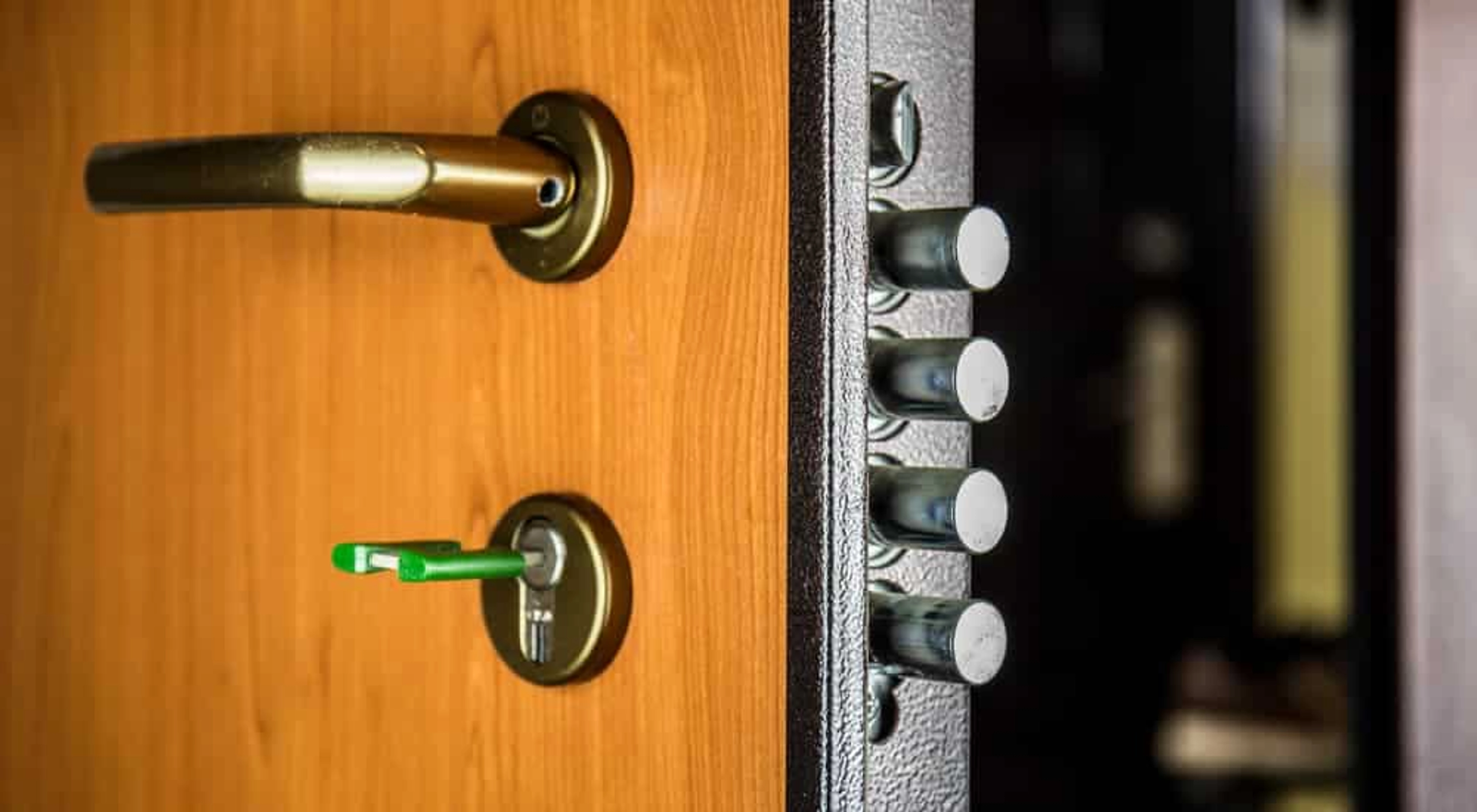 Comment blinder une porte ?