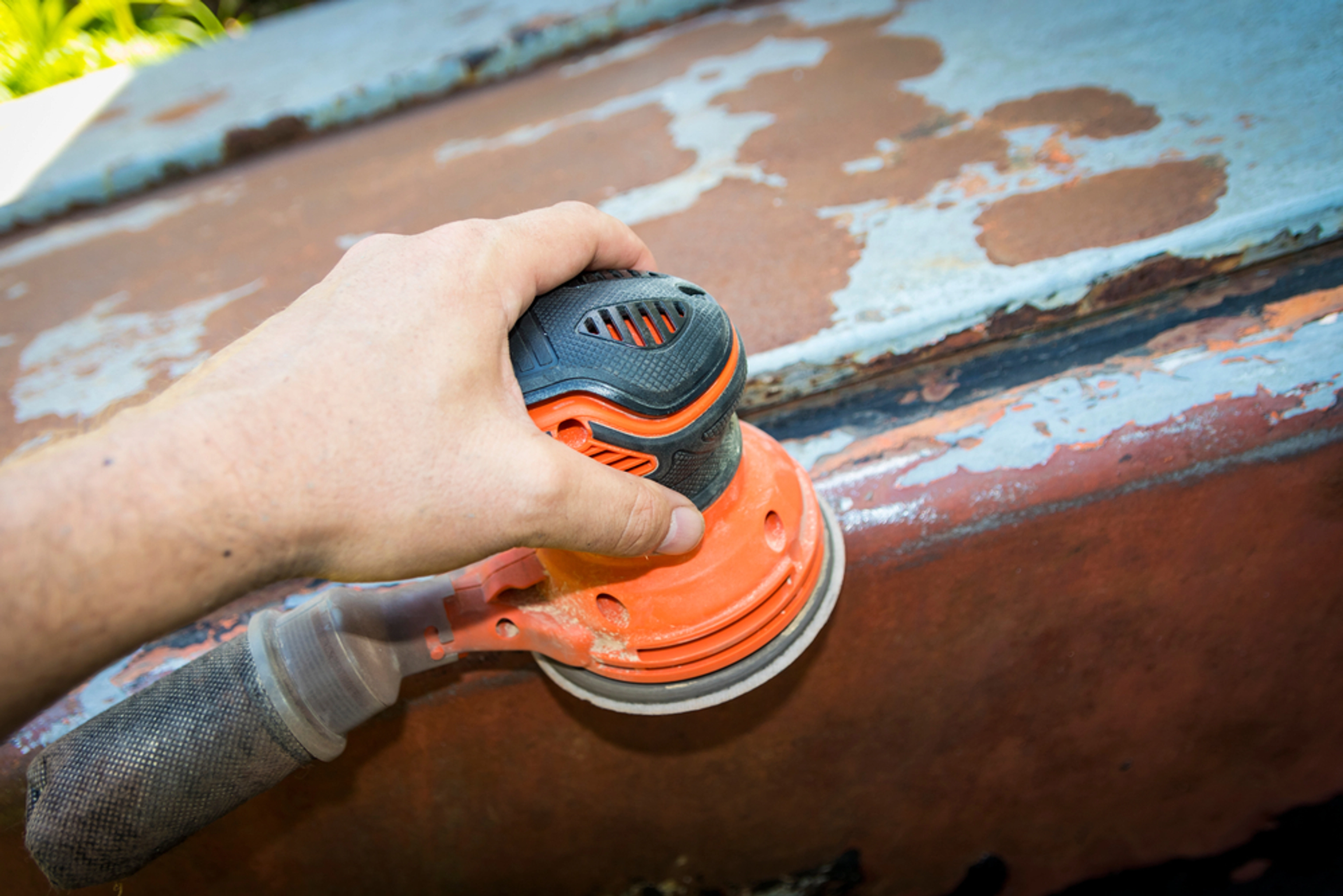 Comment décaper peinture sur métal ? Etapes et conseils
