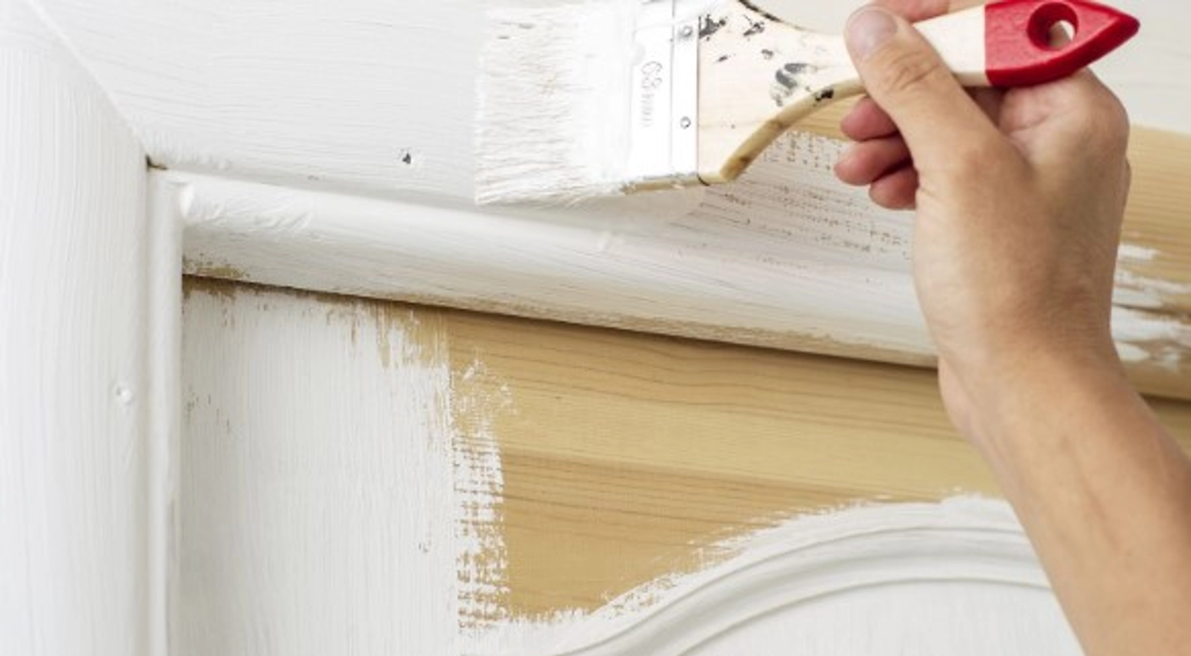 Peinture porte intérieure mat ou satin : que choisir ?