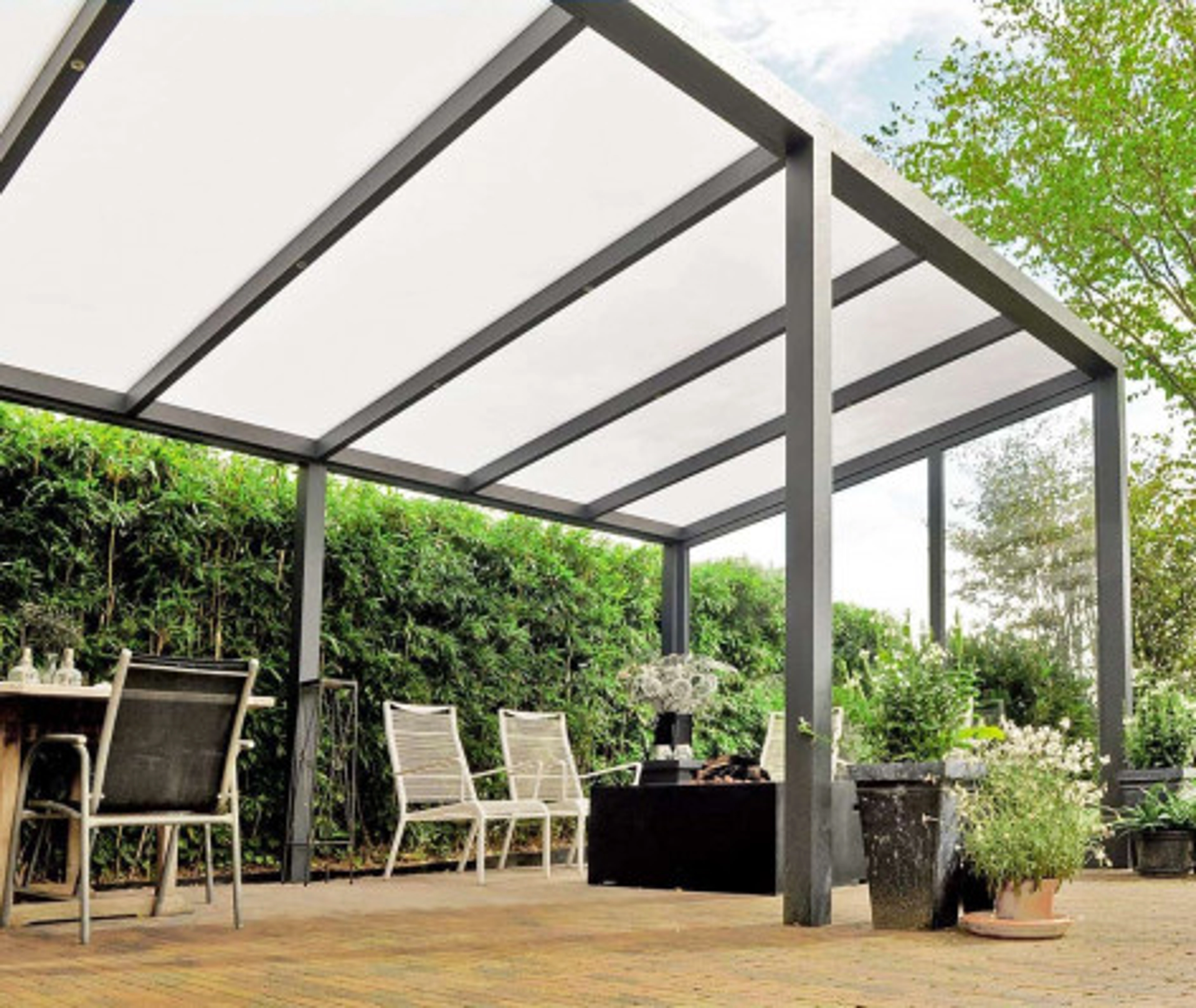 Pergola polycarbonate : inconvénients à éviter