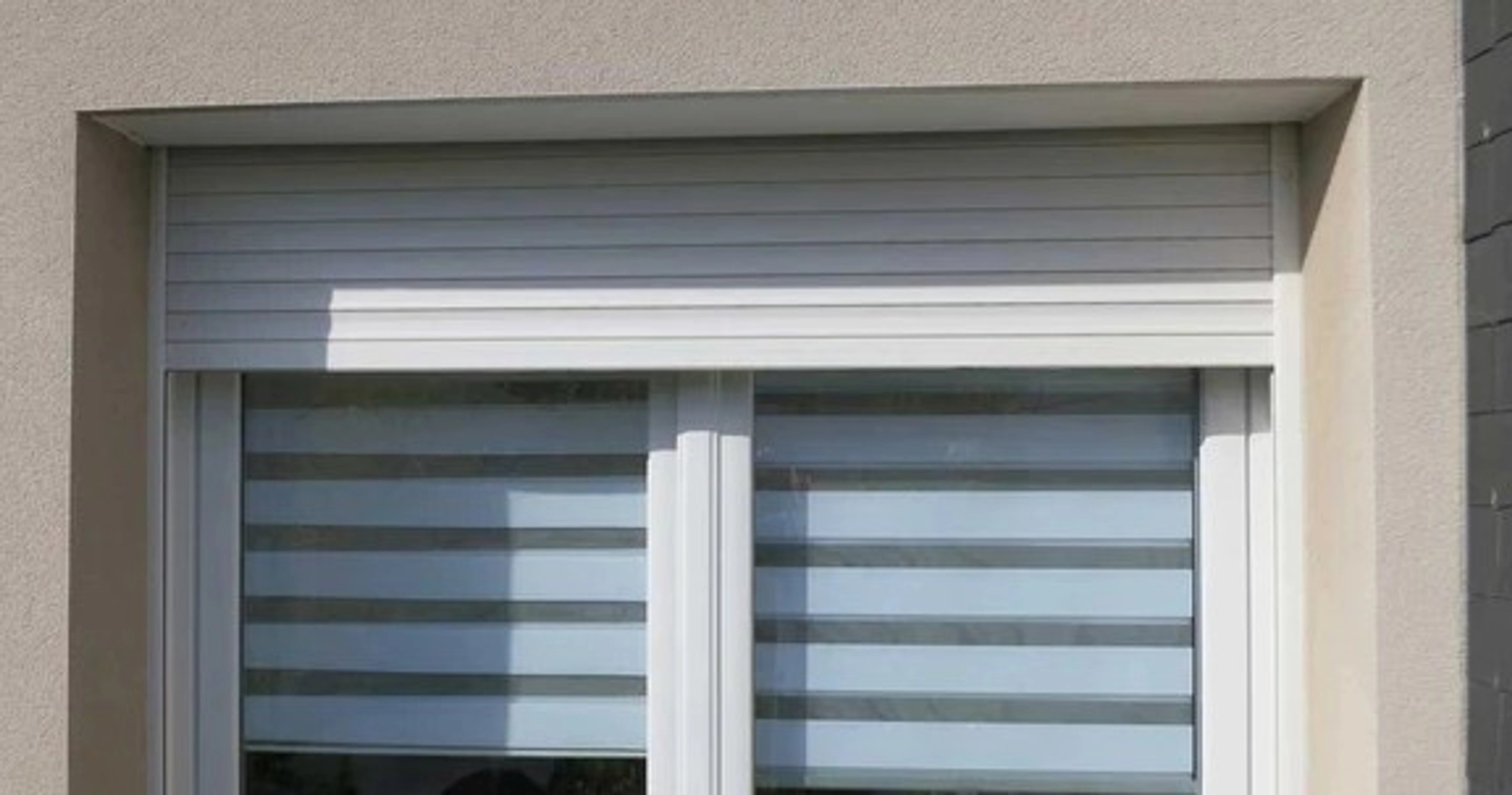 Comment installer un volet roulant électrique ?