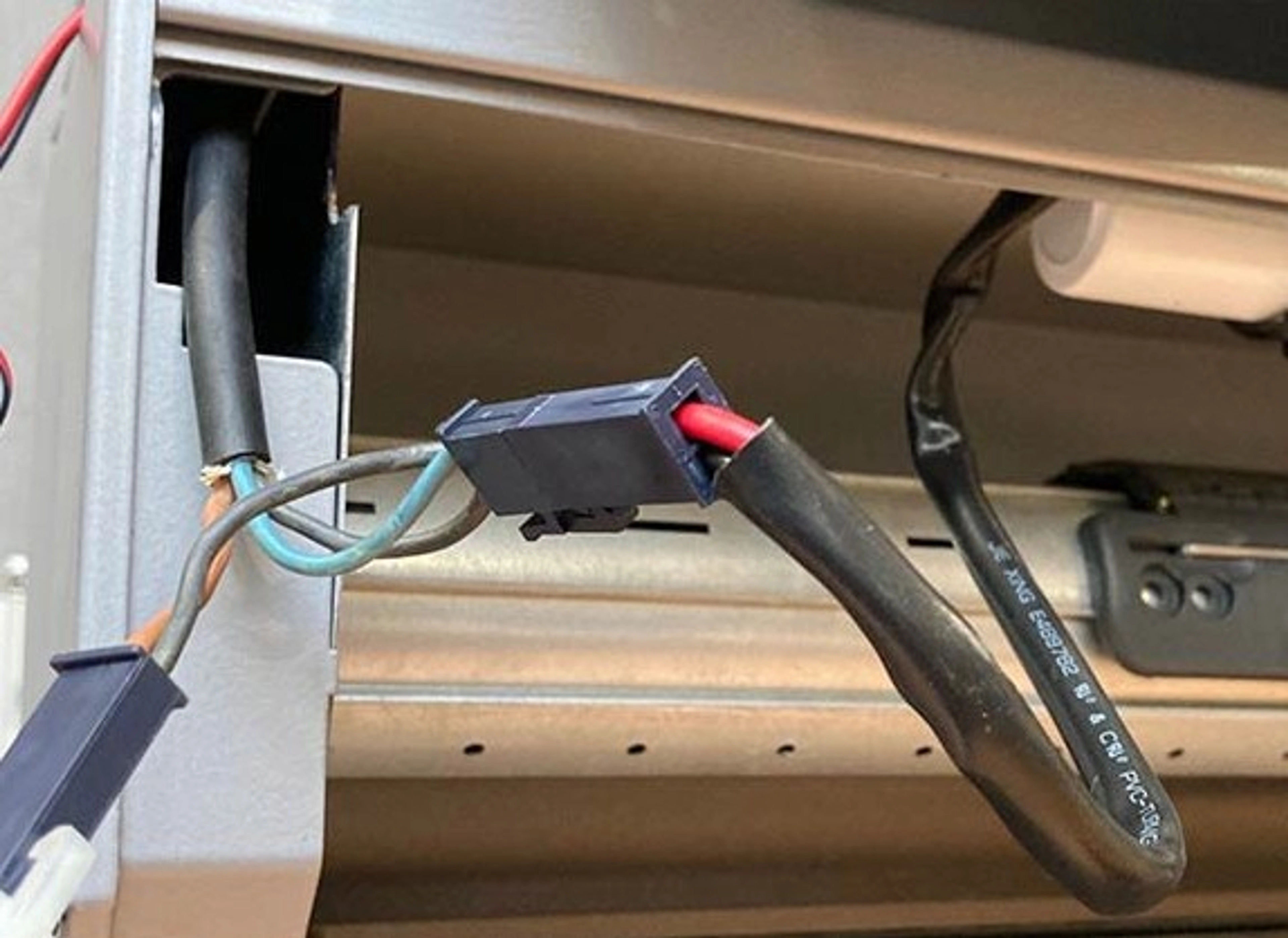 Durée de vie batterie volet roulant solaire : tout savoir