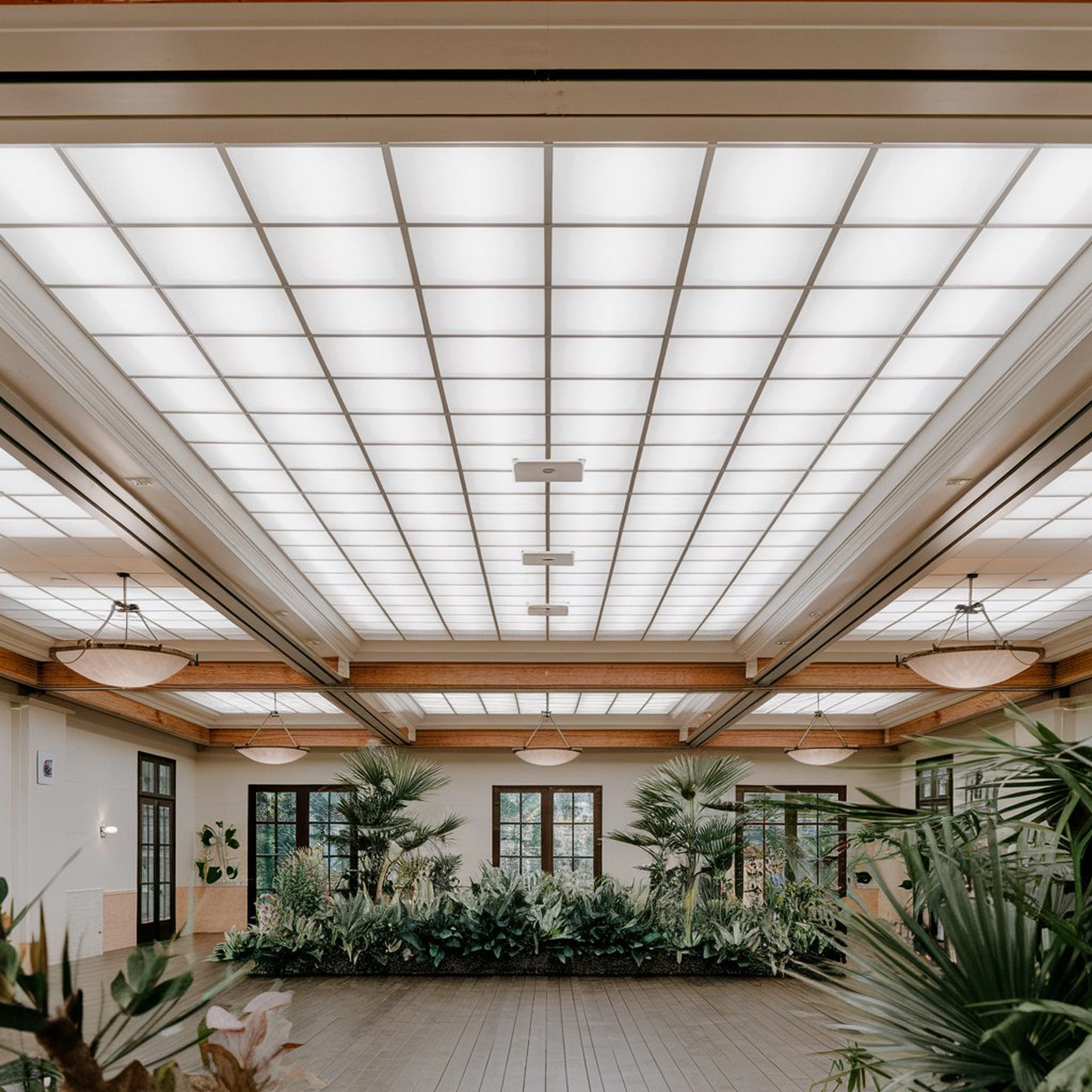 Pose d’un plafond en placo sur suspente : conseils et astuces