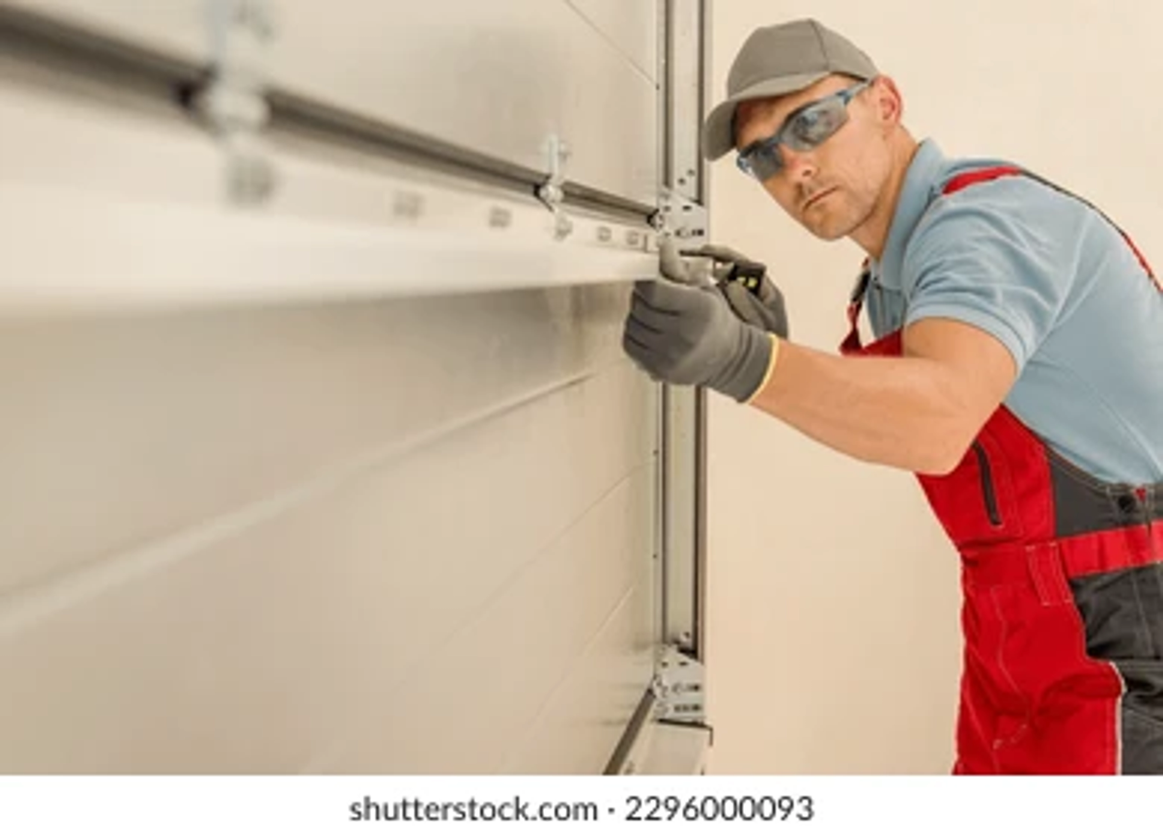 Comment changer barillet porte garage basculante sans clé ?