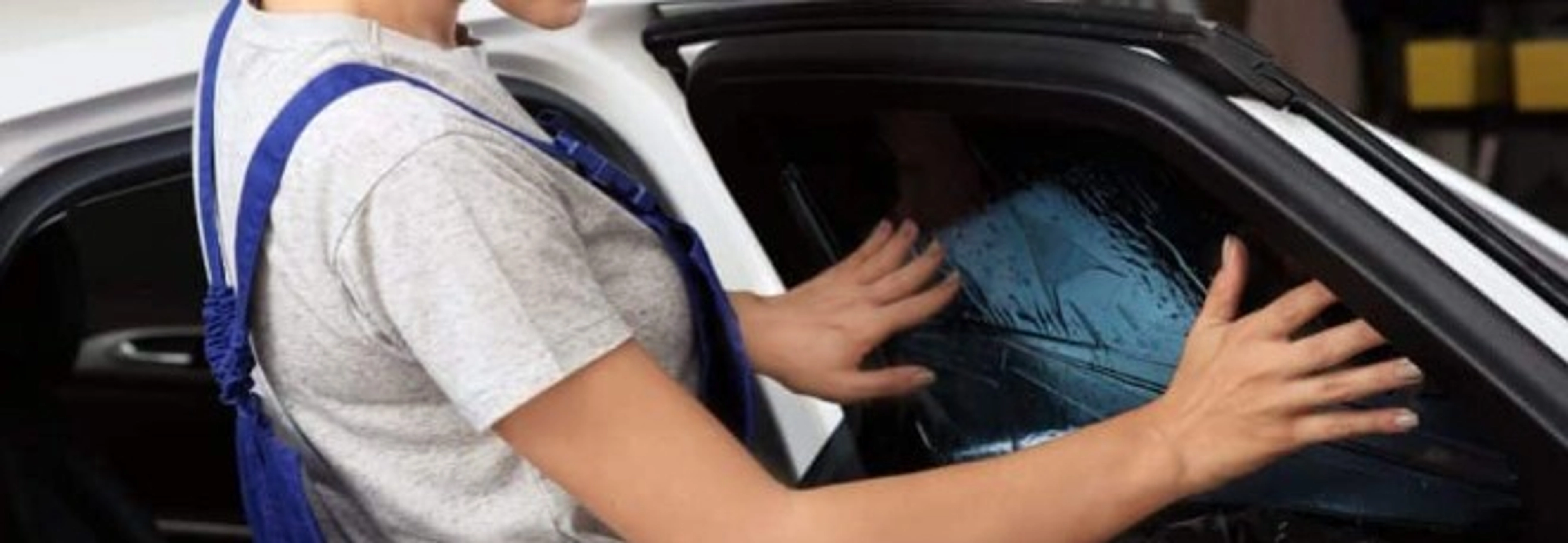 Comment remonter manuellement une vitre électrique ?