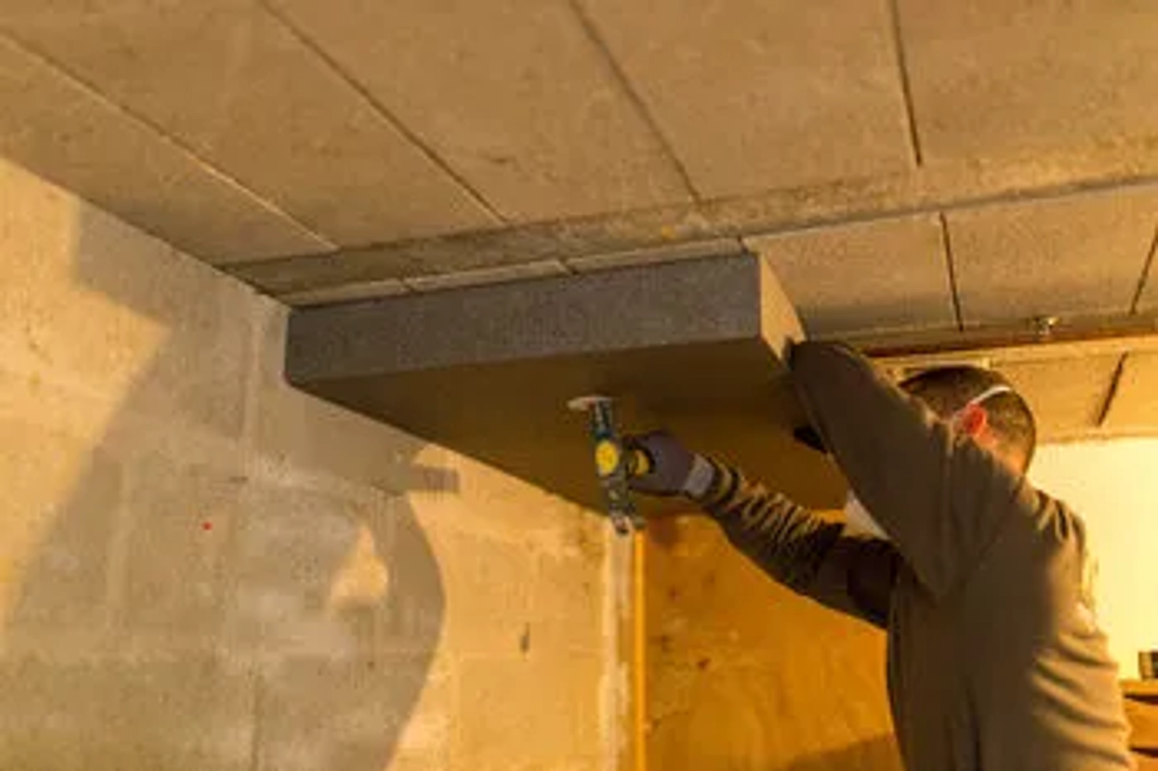 Comment bien isoler le plafond de son garage ?