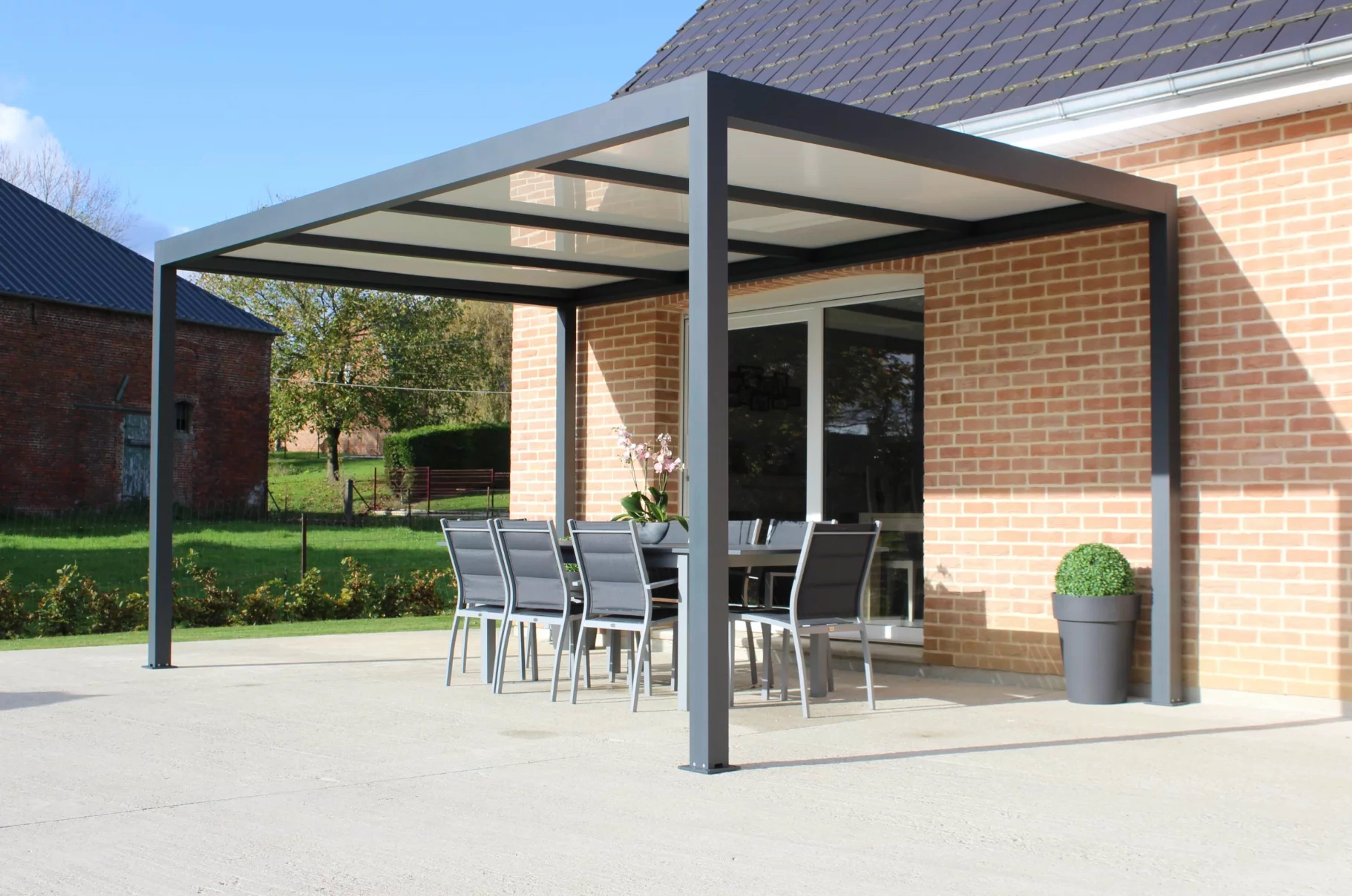 Faut-il déclarer une pergola en mairie ?