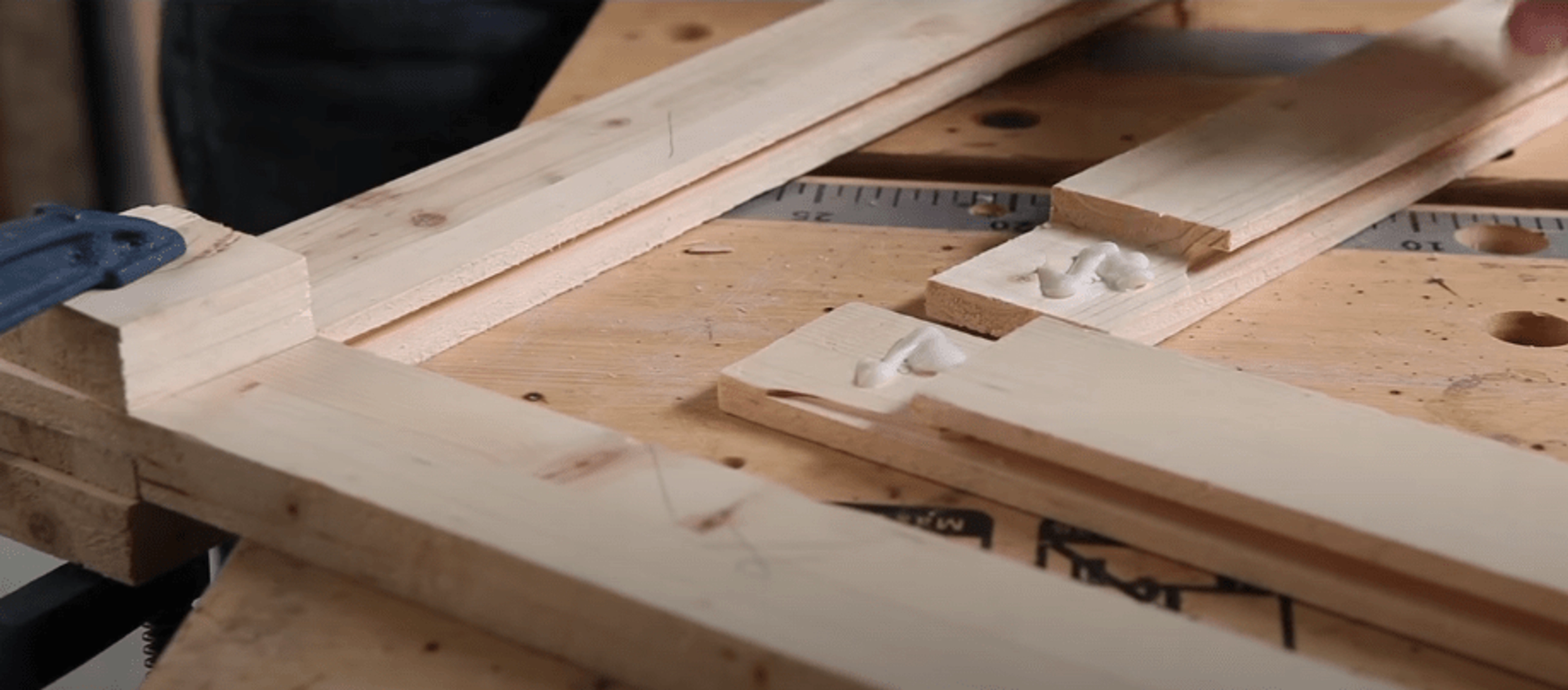 Remplacement porte abri de jardin facile et rapide