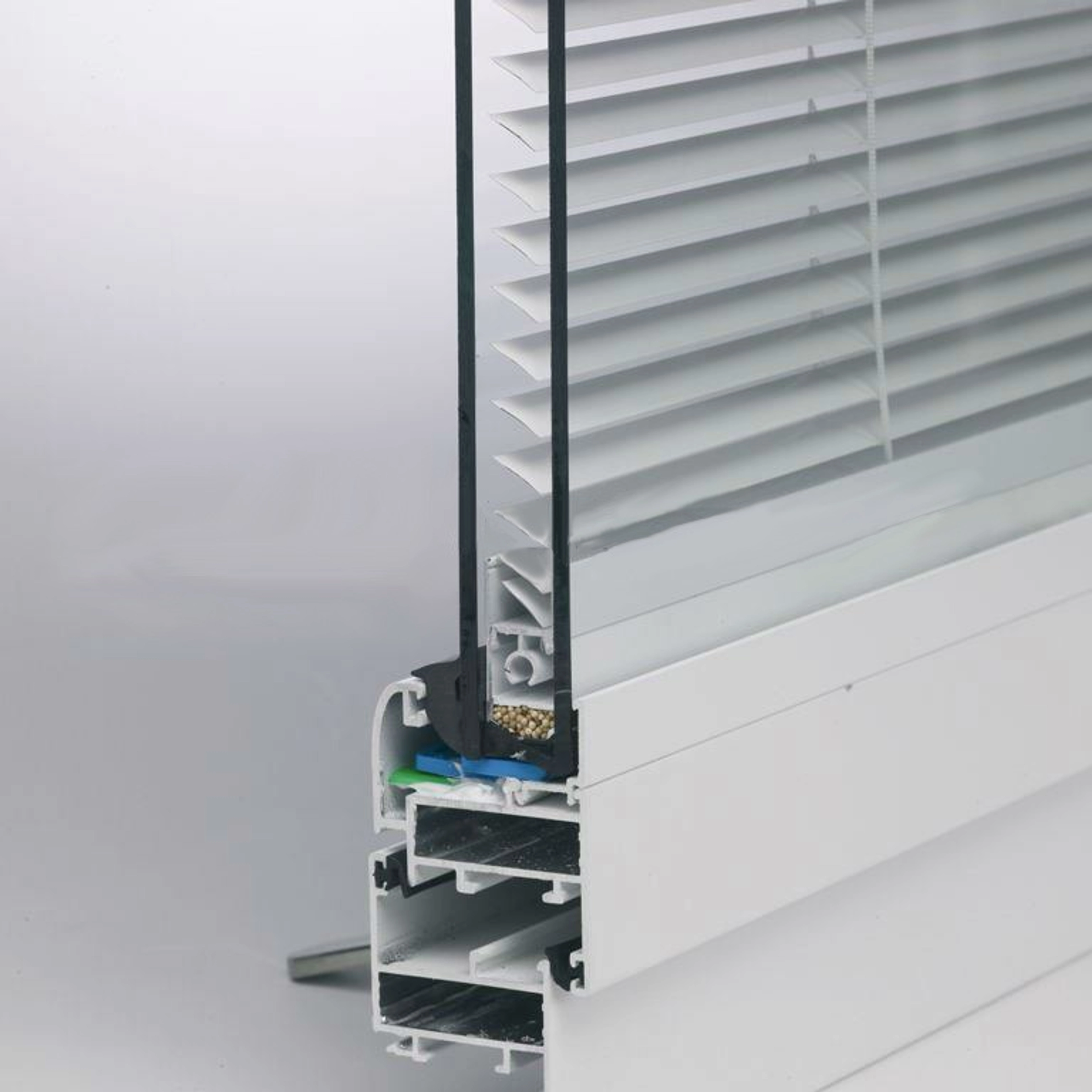 Prix et installation vitrage avec store intégré