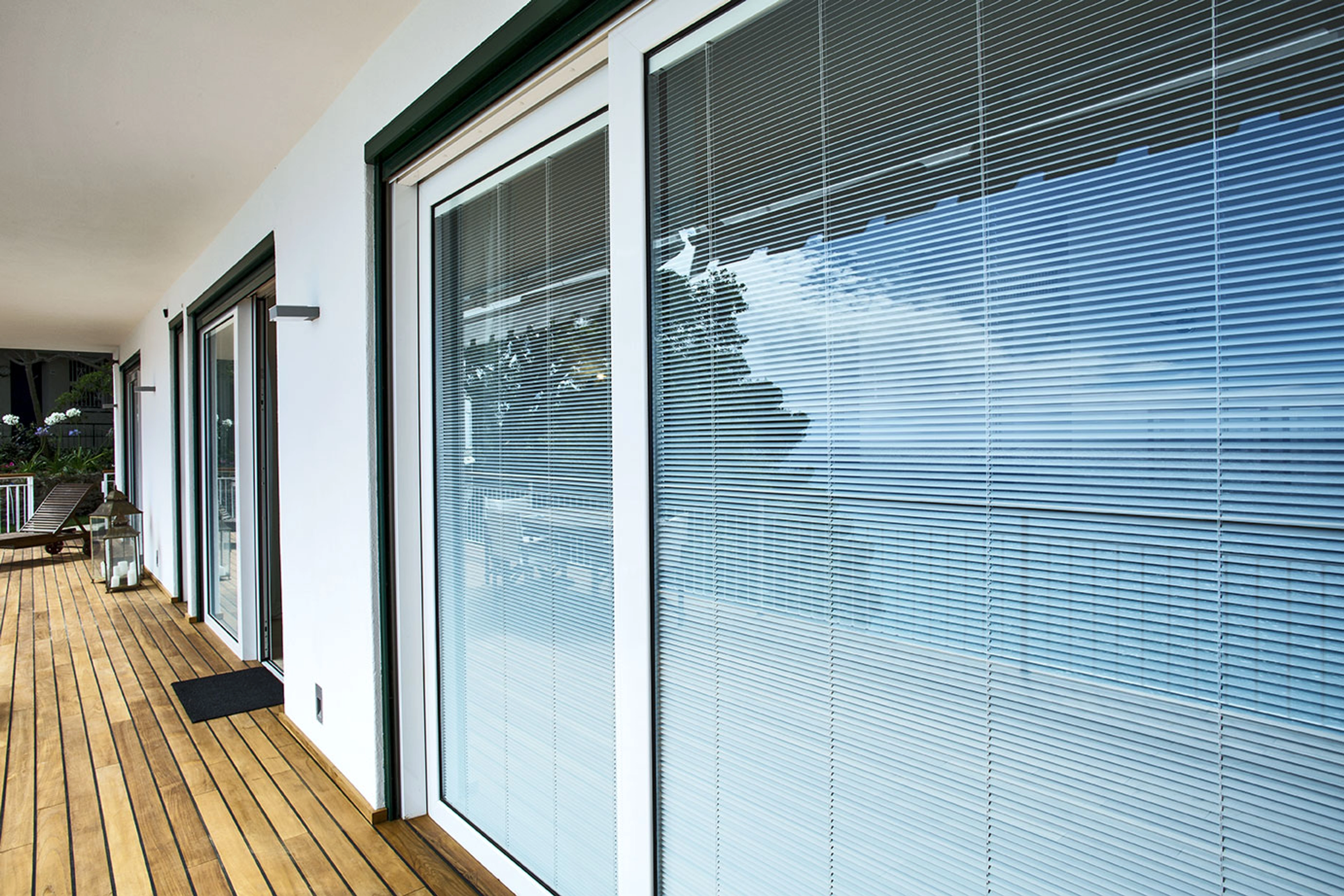 Prix et installation vitrage avec store intégré