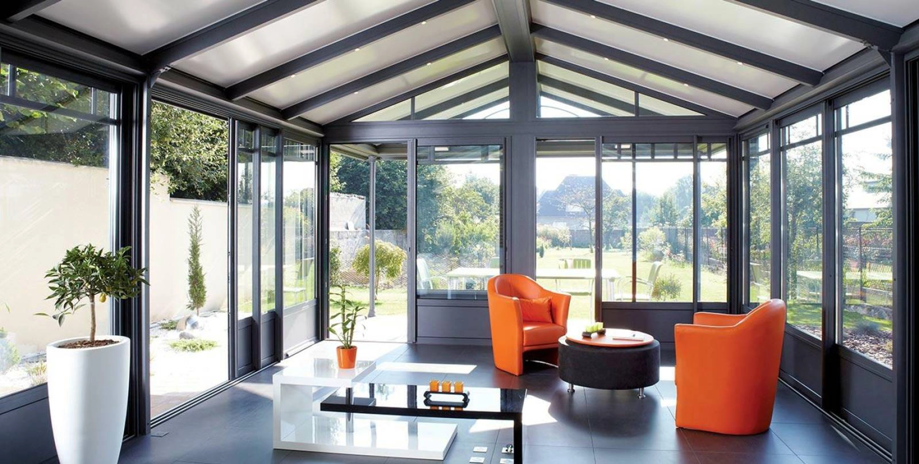 Pose panneau sandwich toiture véranda : astuces pro