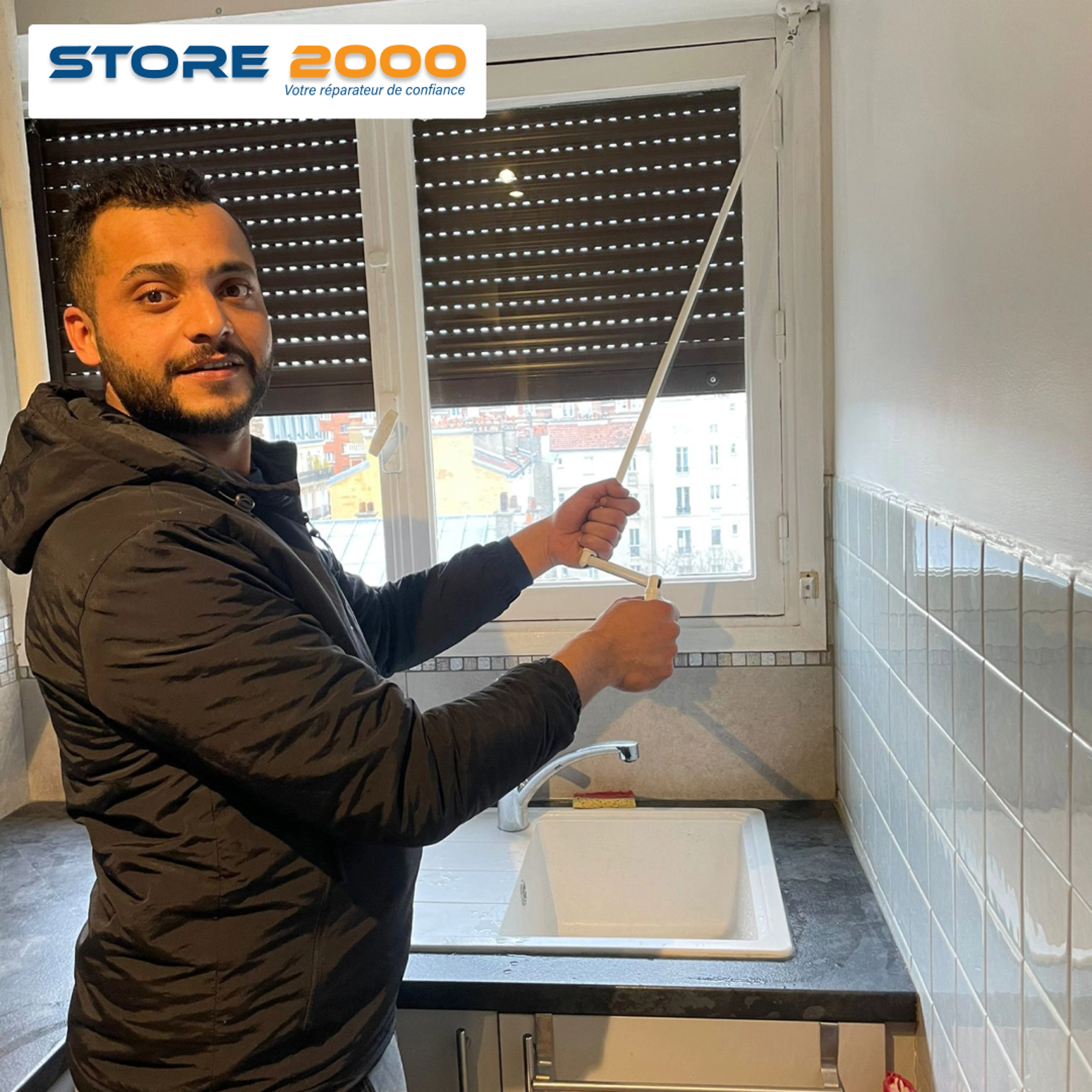 Comment réparer un volet roulant qui descend de travers ?