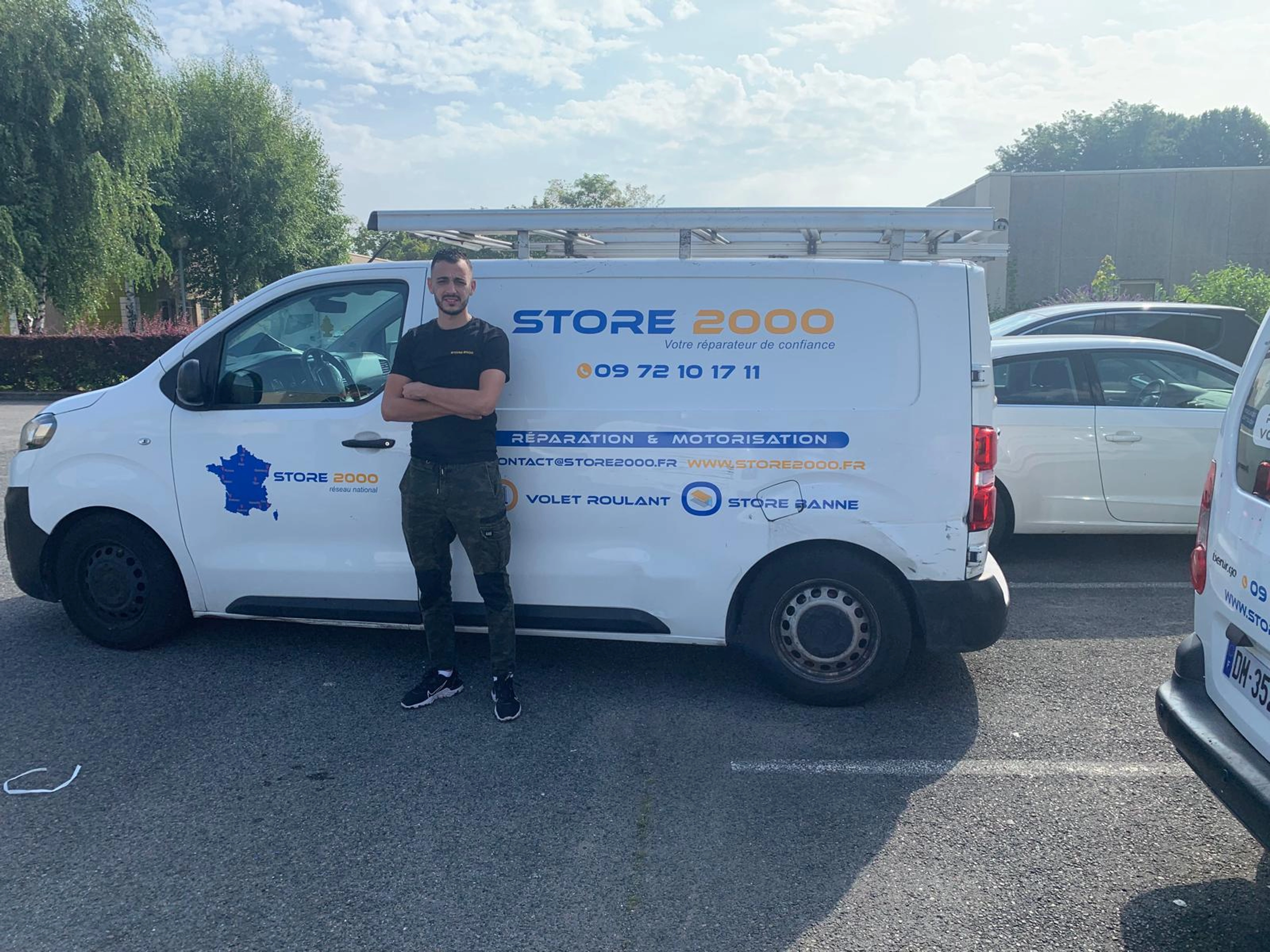 Poignée fenêtre PVC difficile à tourner : que faire ?