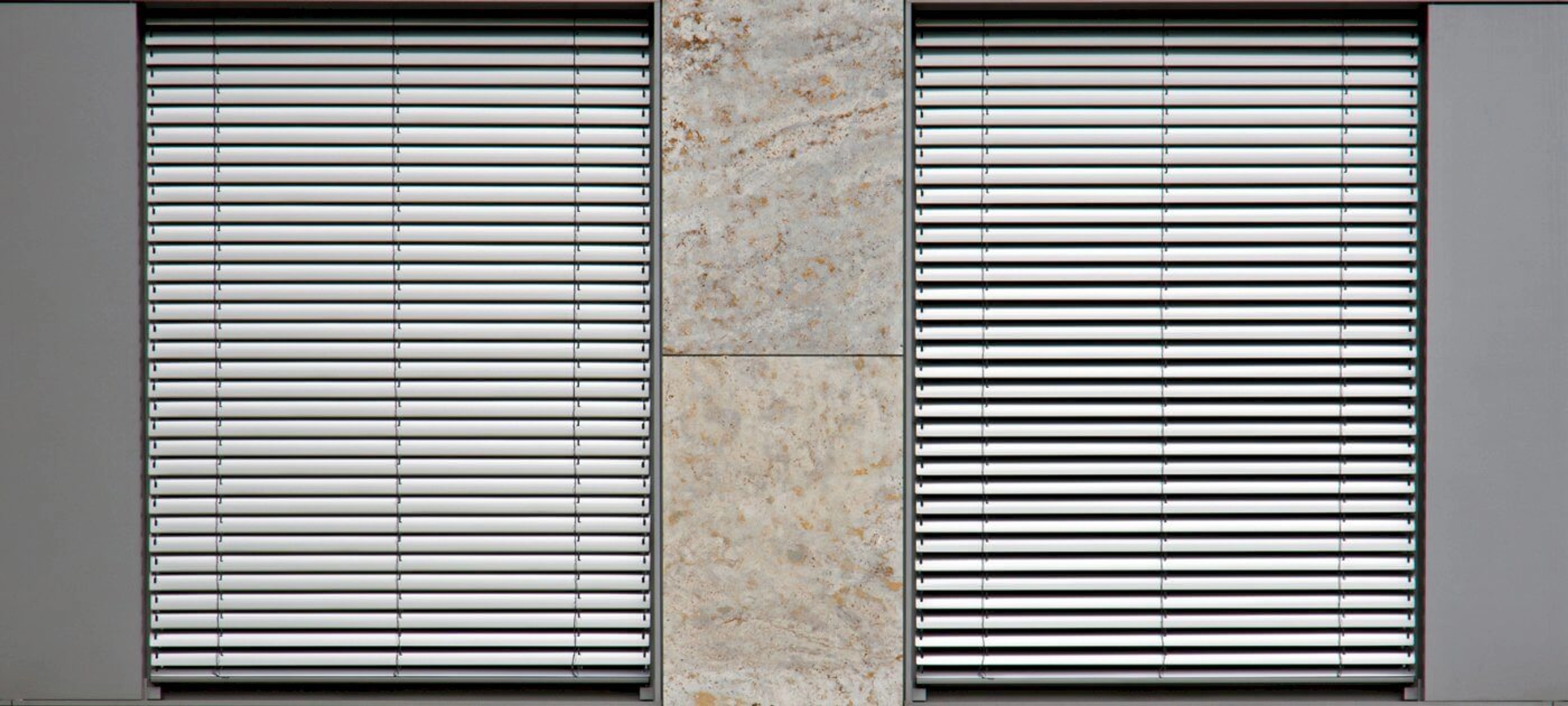 Combien coûte la rénovation de persiennes métalliques ?