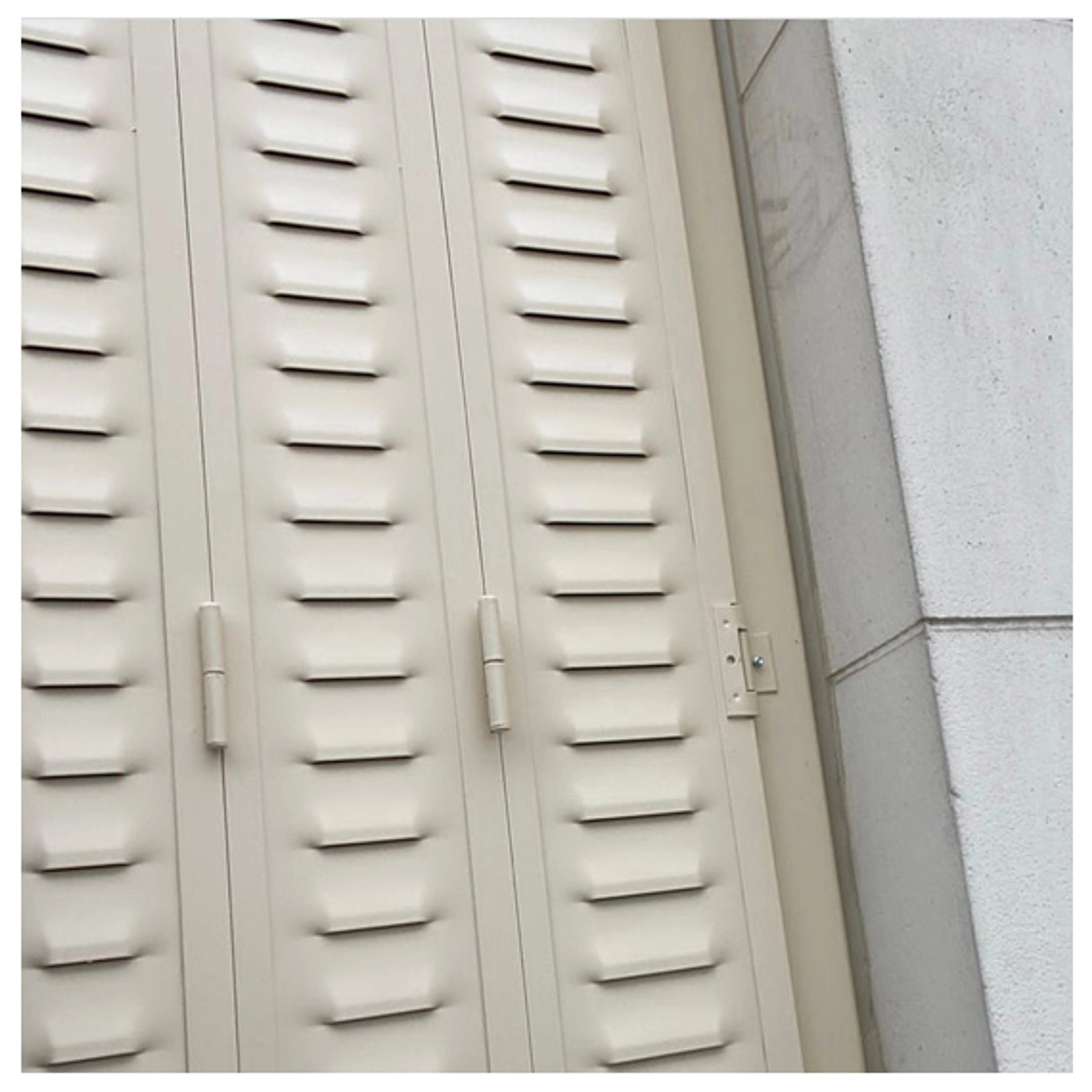 Combien coûte la rénovation de persiennes métalliques ?