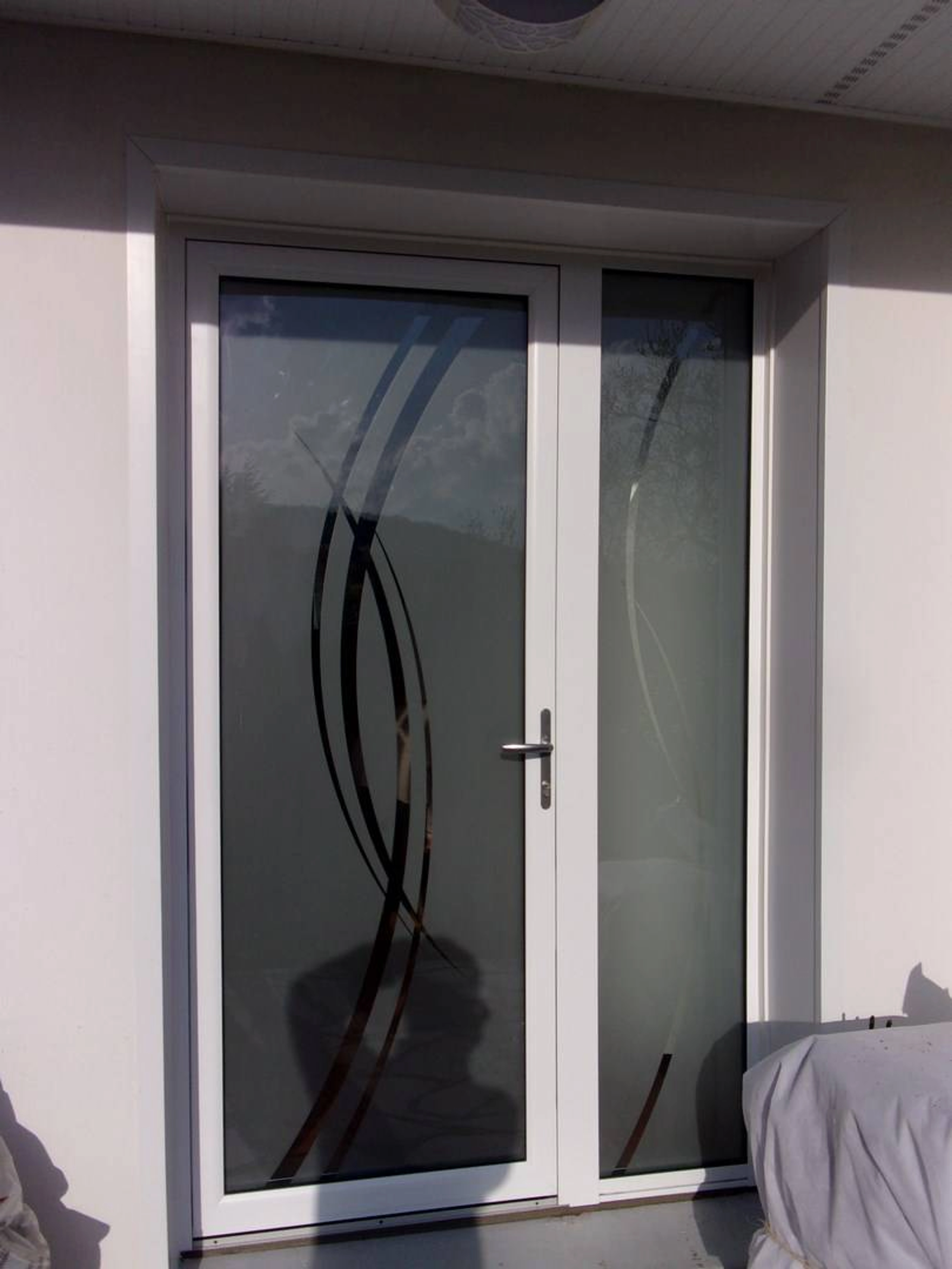 Prix d’une porte d’entrée en verre anti-effraction