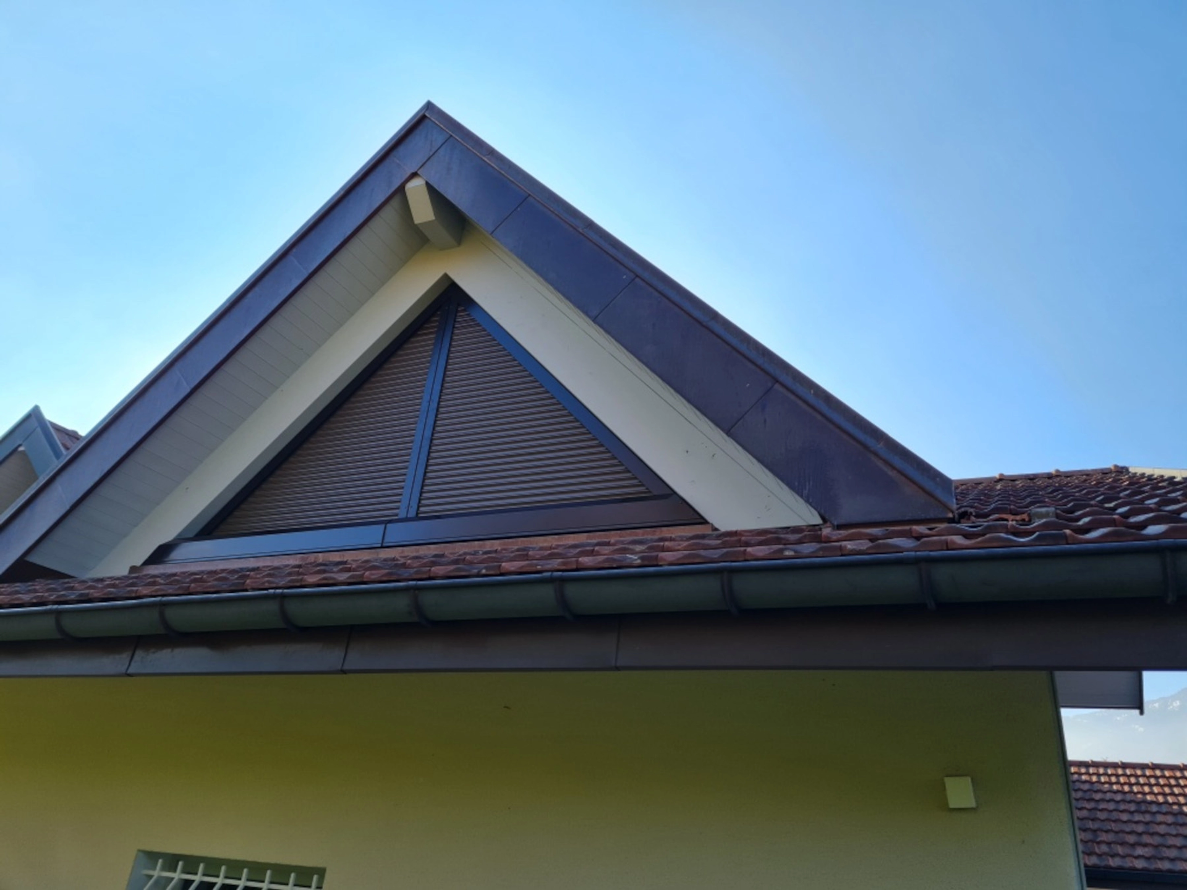 Quel est le prix d’un volet roulant trapèze ?